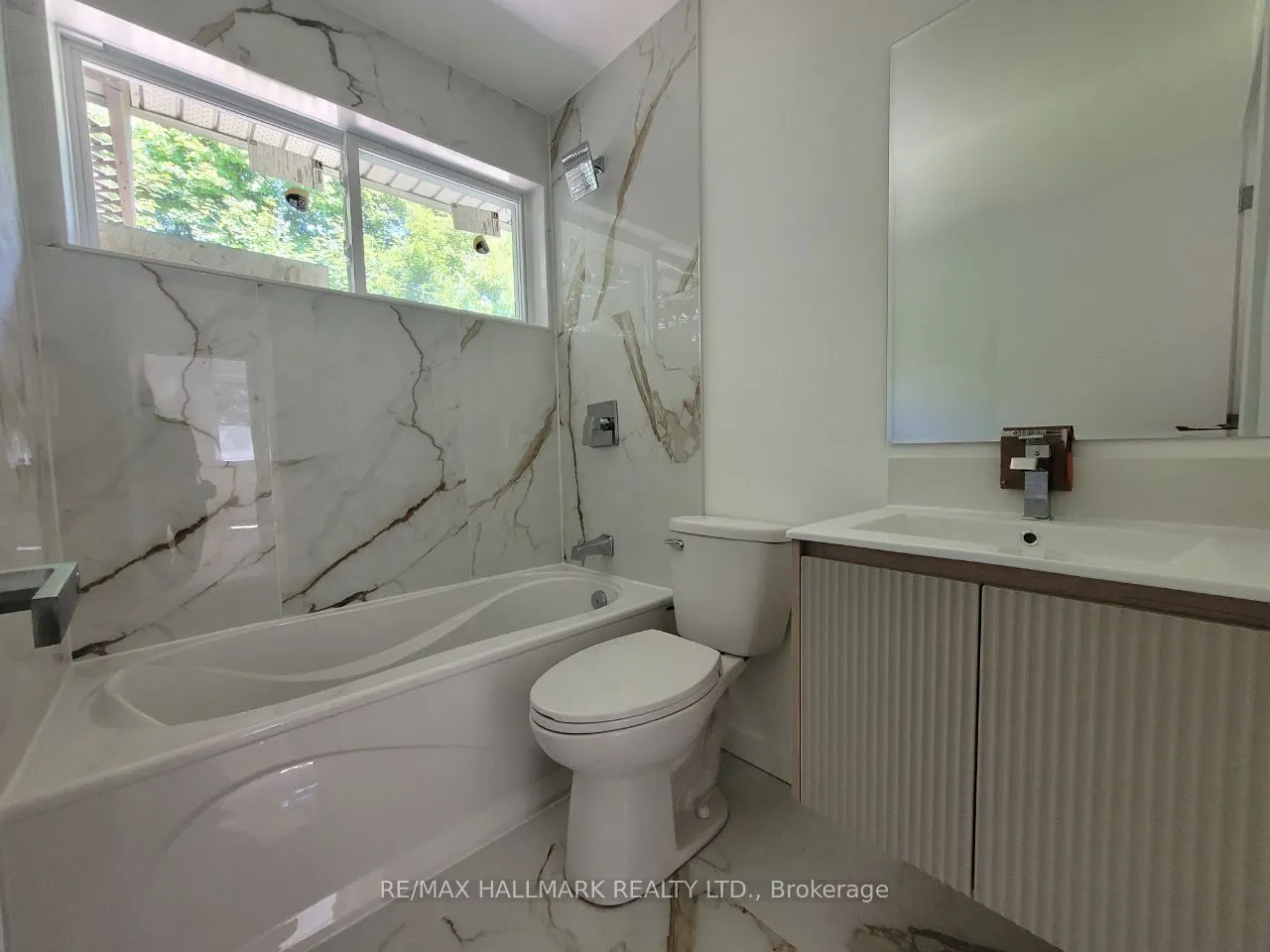 407 Becker Road, #Main