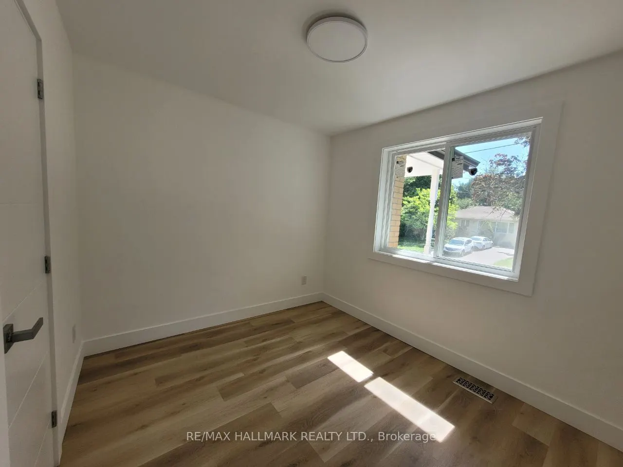 407 Becker Road, #Main