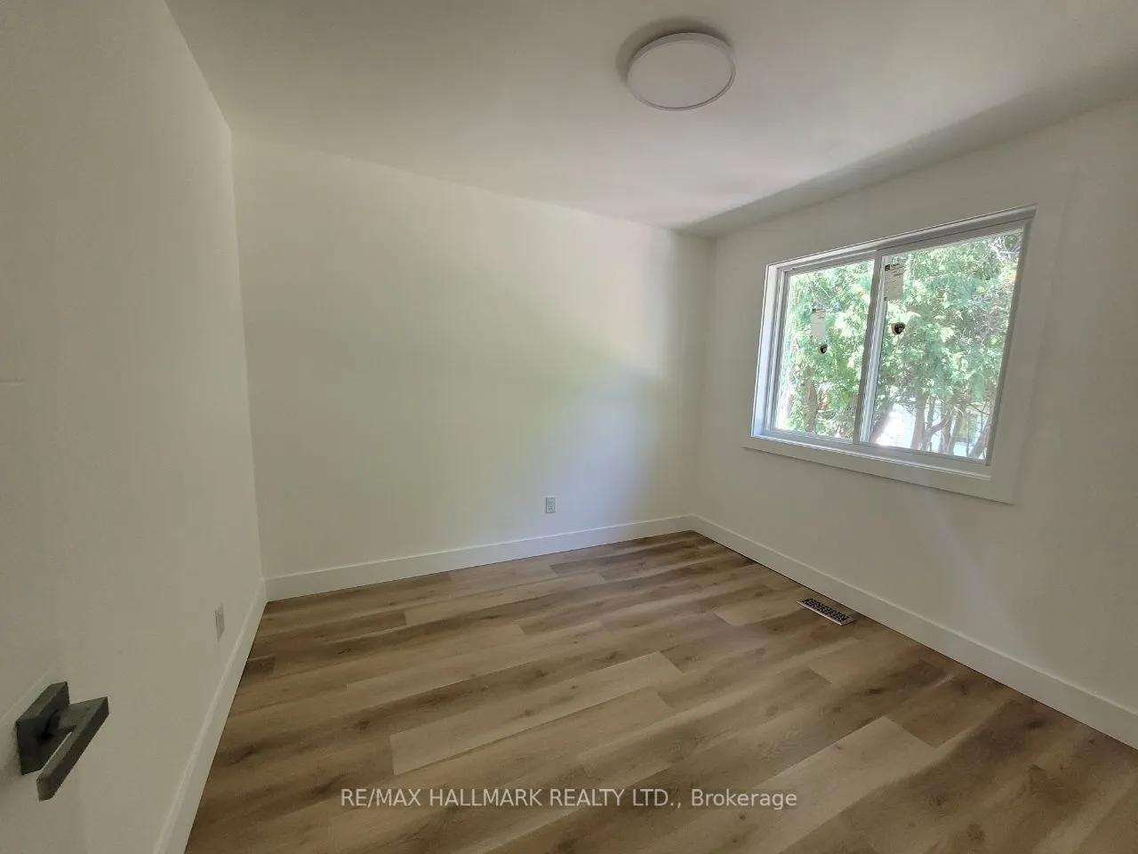 407 Becker Road, #Main