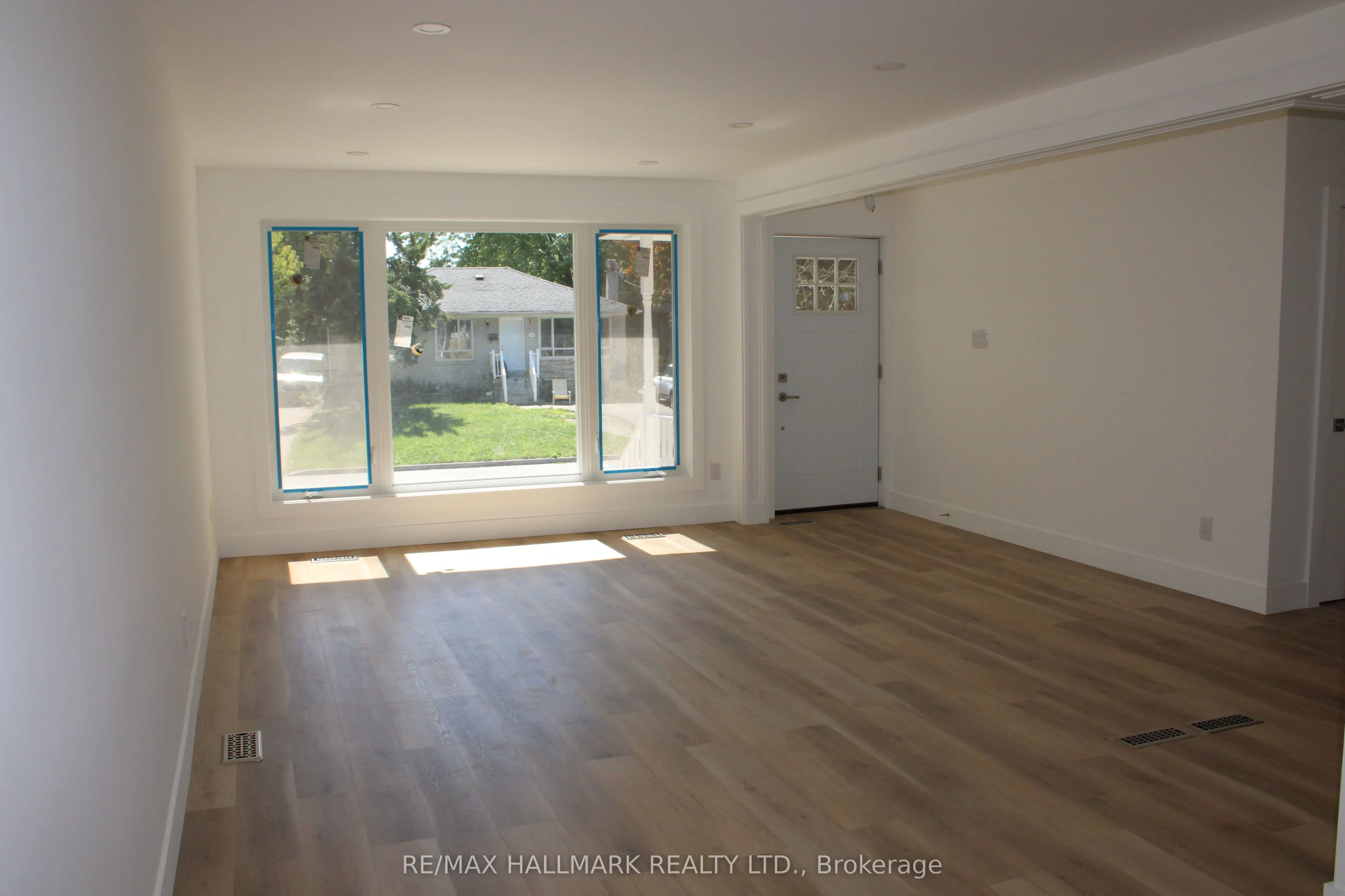407 Becker Road, #Main