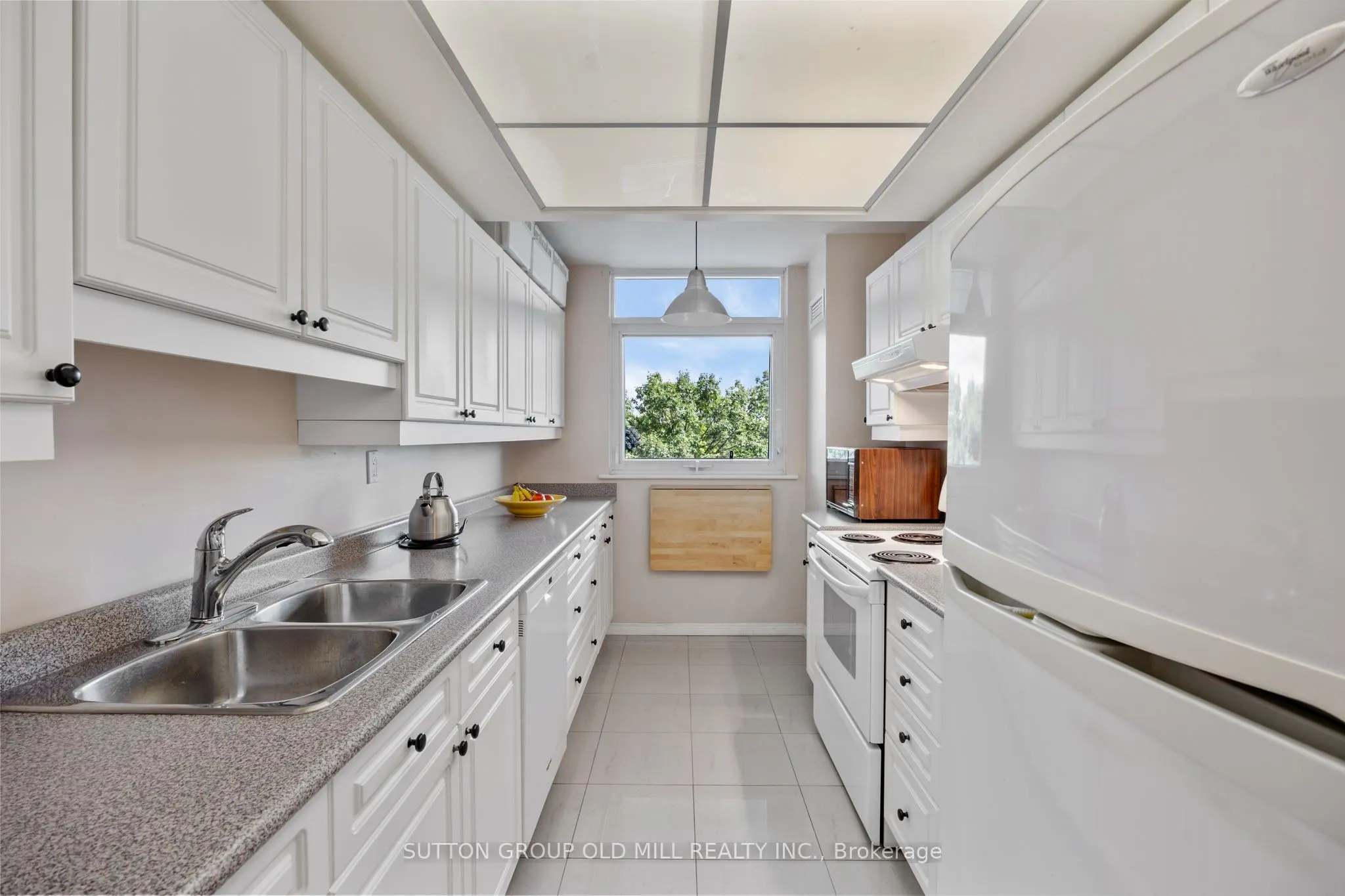 7811 Yonge Street, #602