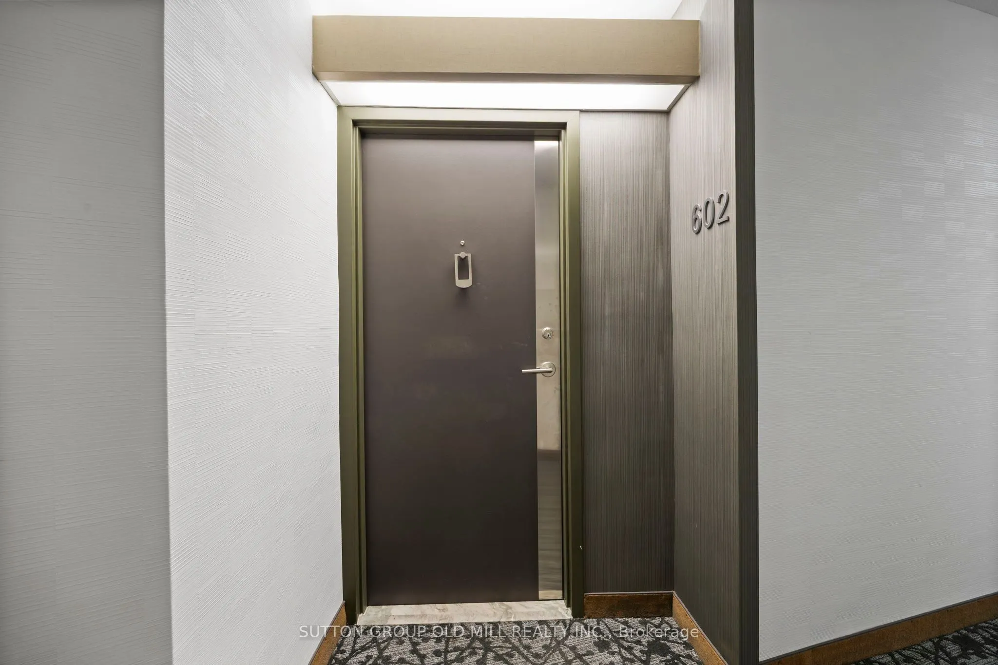 7811 Yonge Street, #602