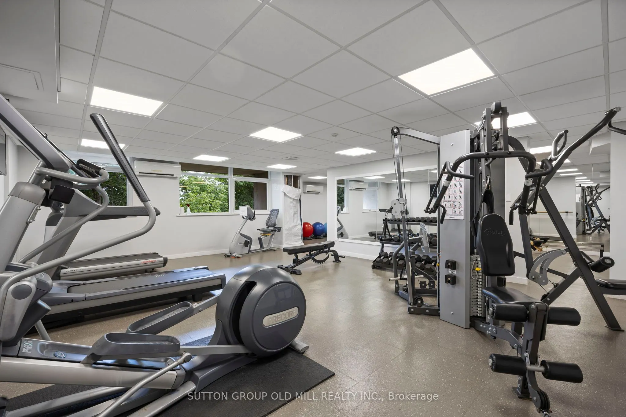 7811 Yonge Street, #602