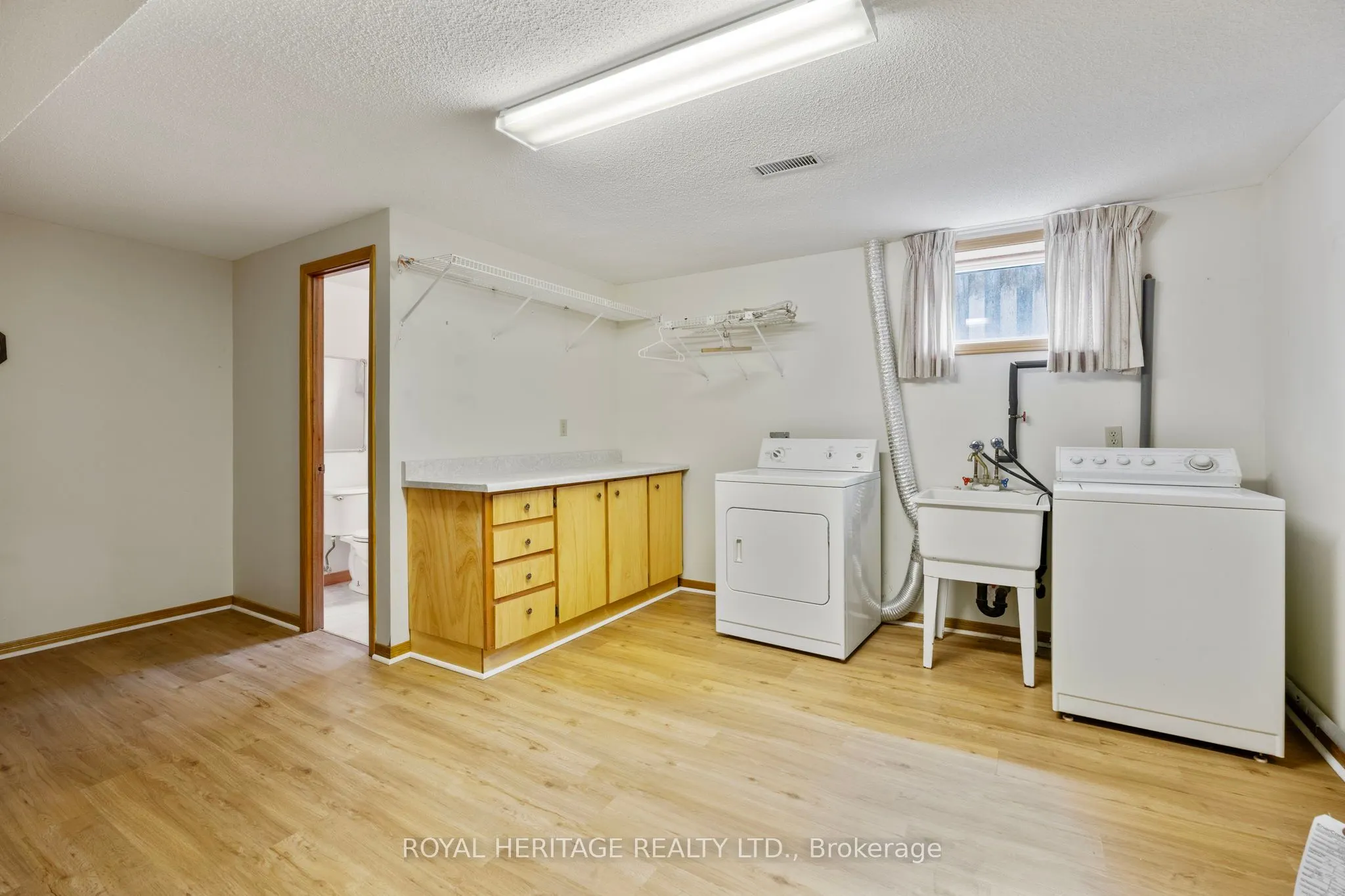 81 Ewen Drive