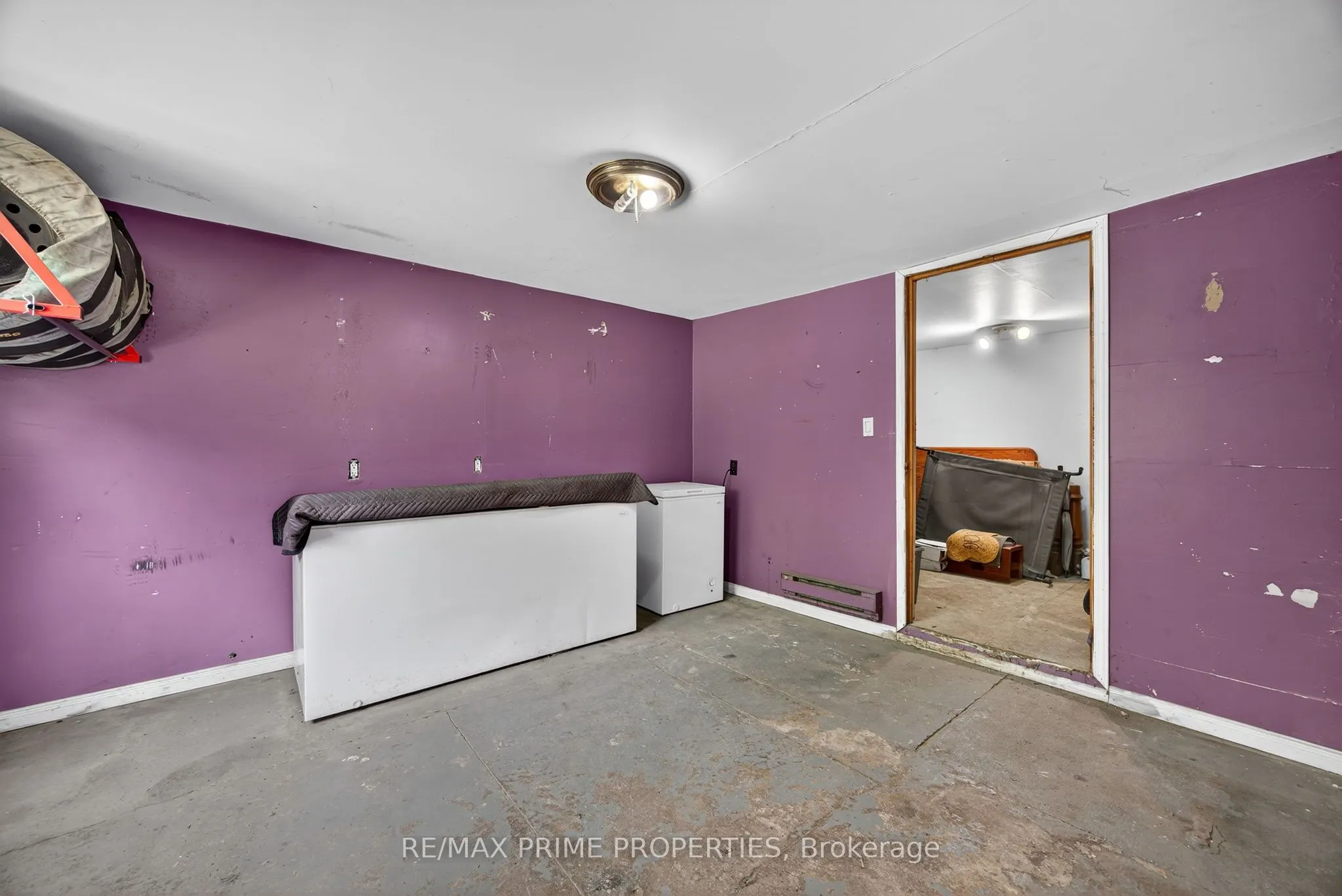 5670 Thomas Drive