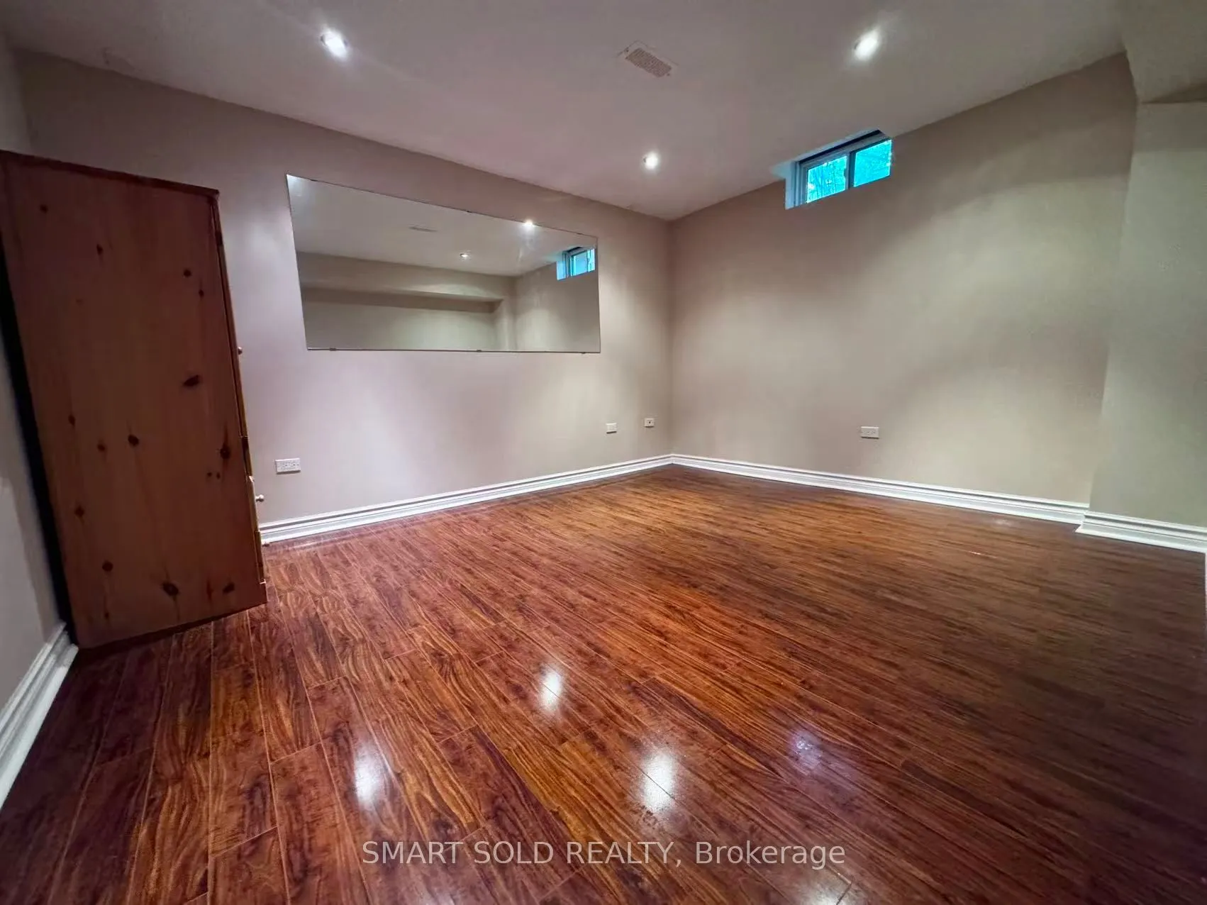 39 Northgate Crescent, #Basement