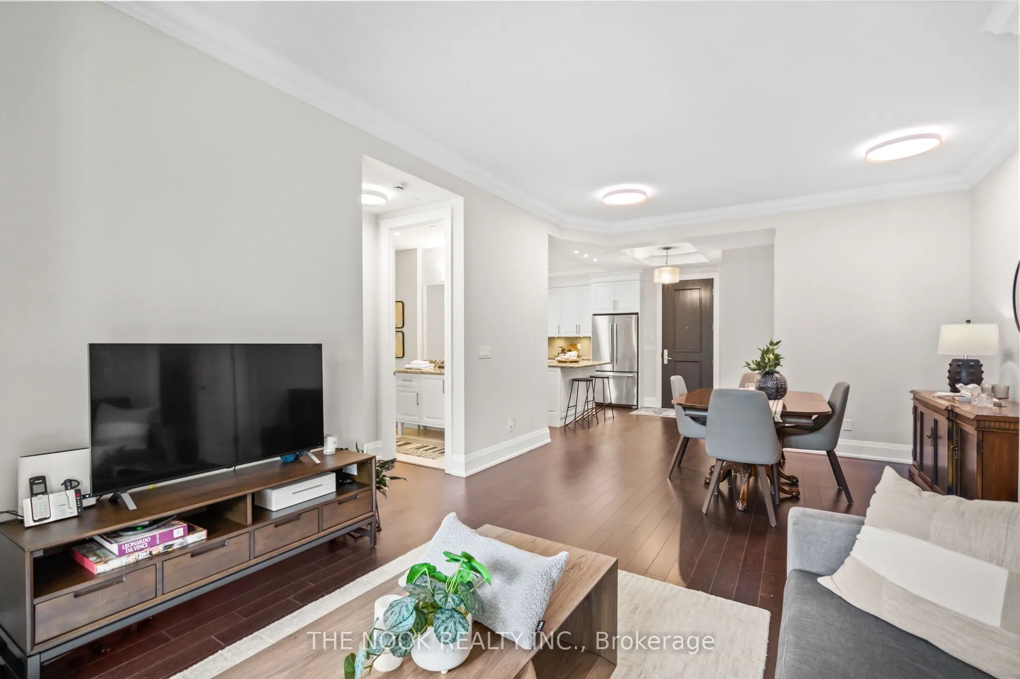 9909 Pine Valley Drive, #213
