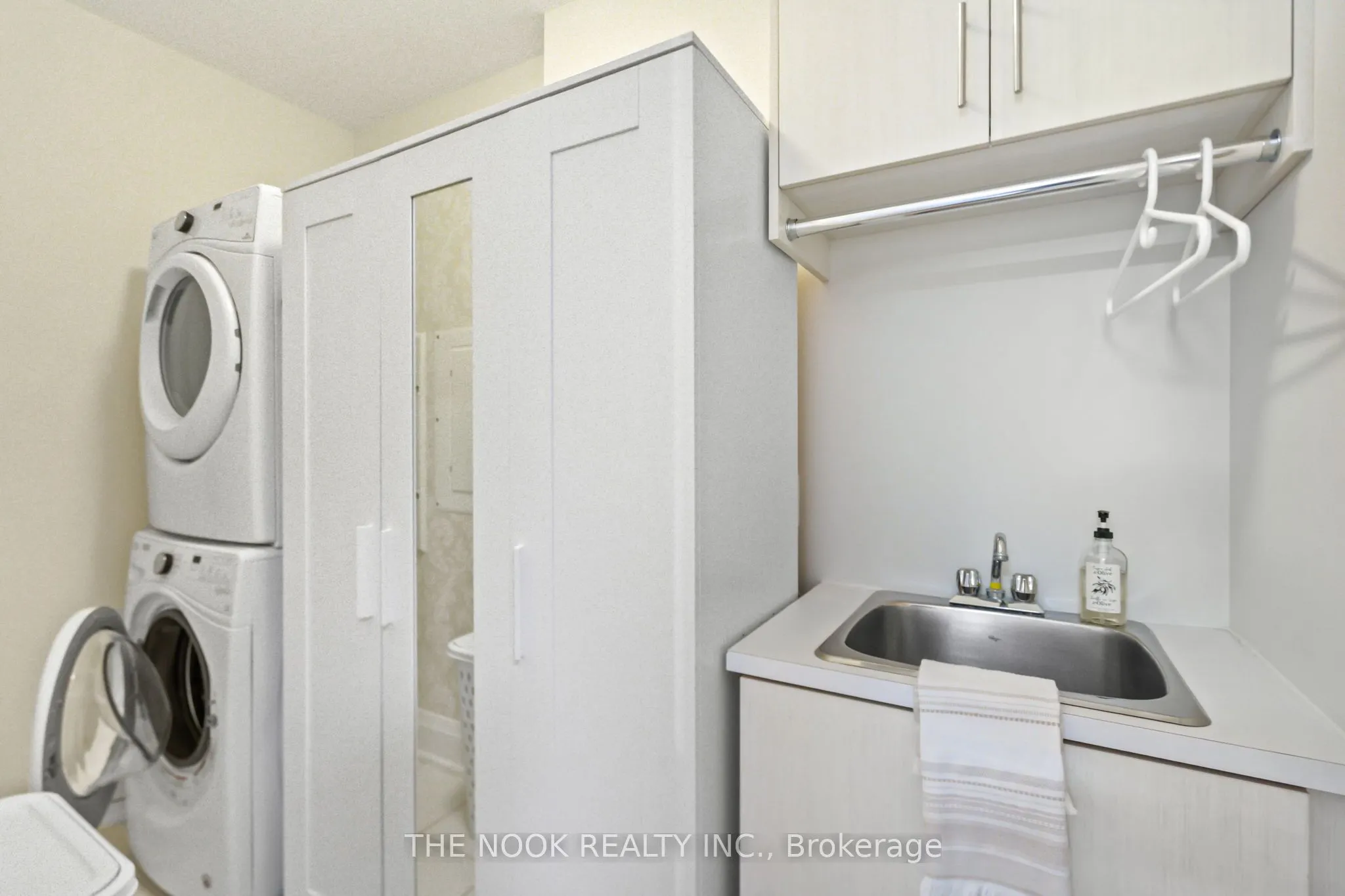 9909 Pine Valley Drive, #213