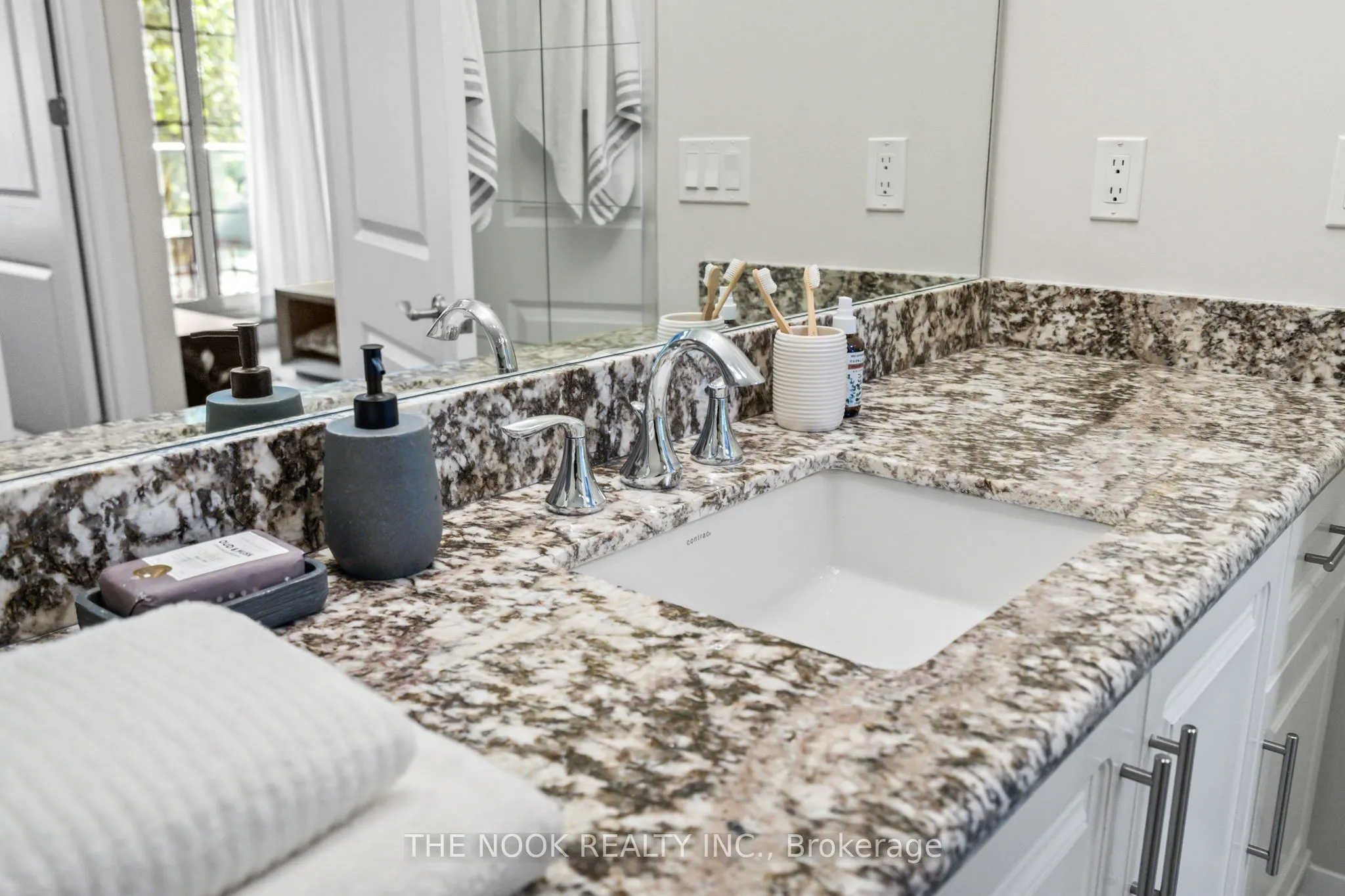 9909 Pine Valley Drive, #213