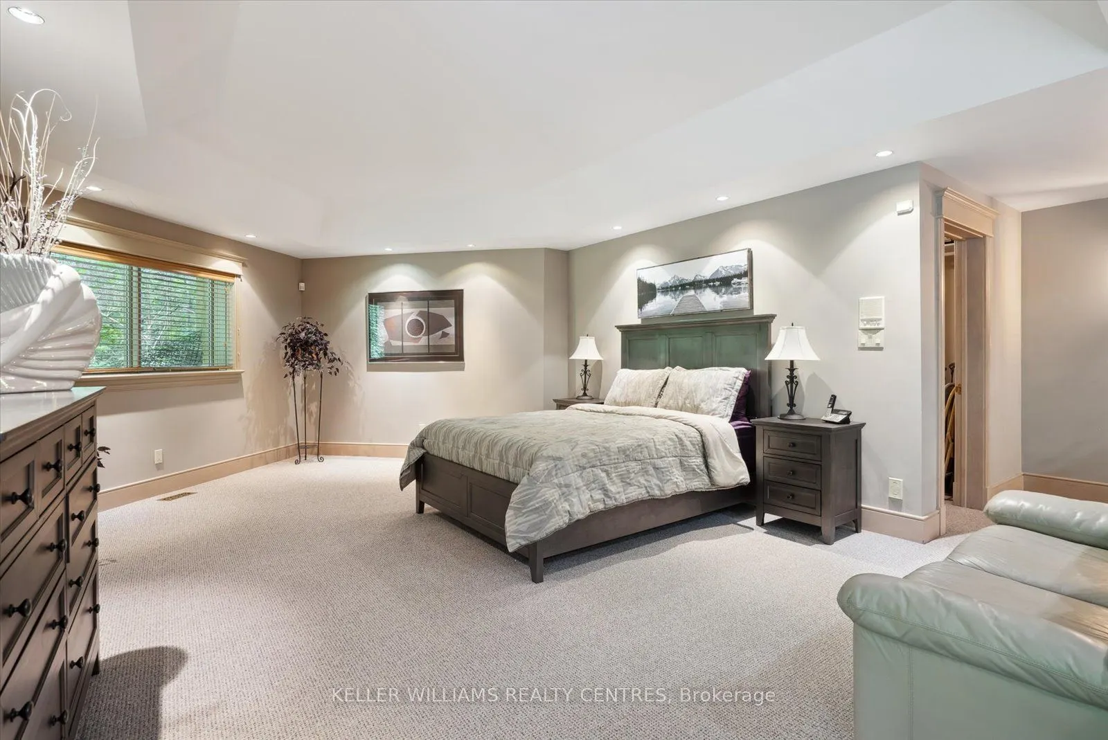 6 Country Heights Drive
