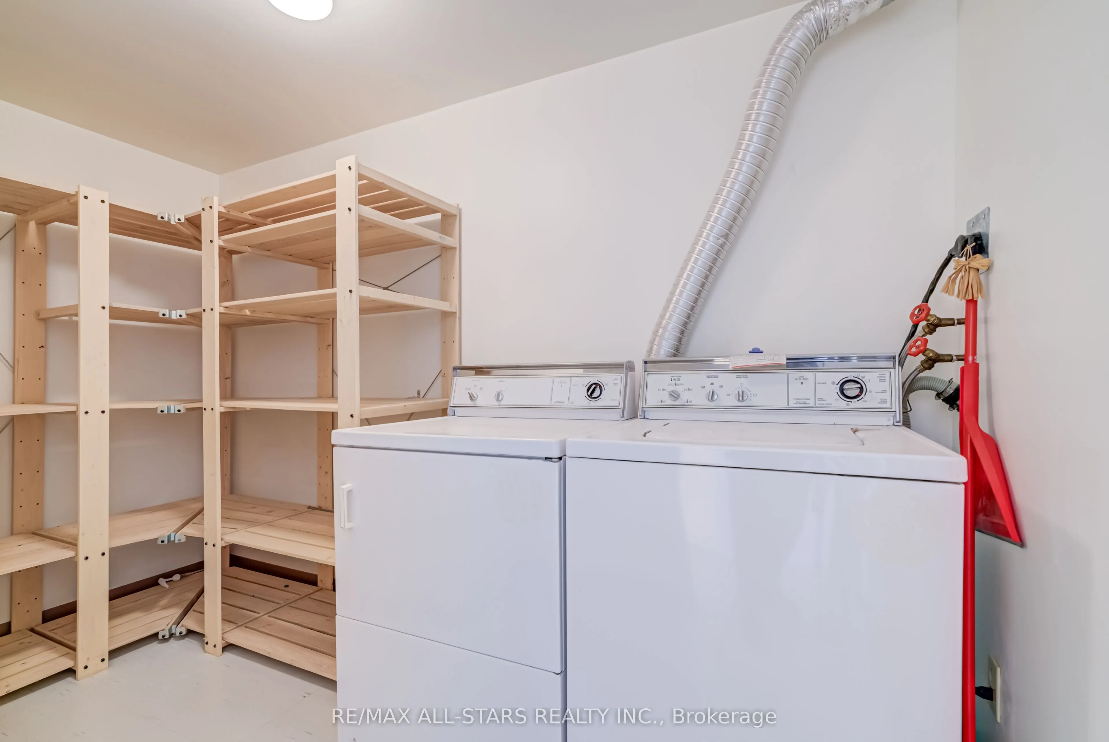 2 Raymerville Drive, #718