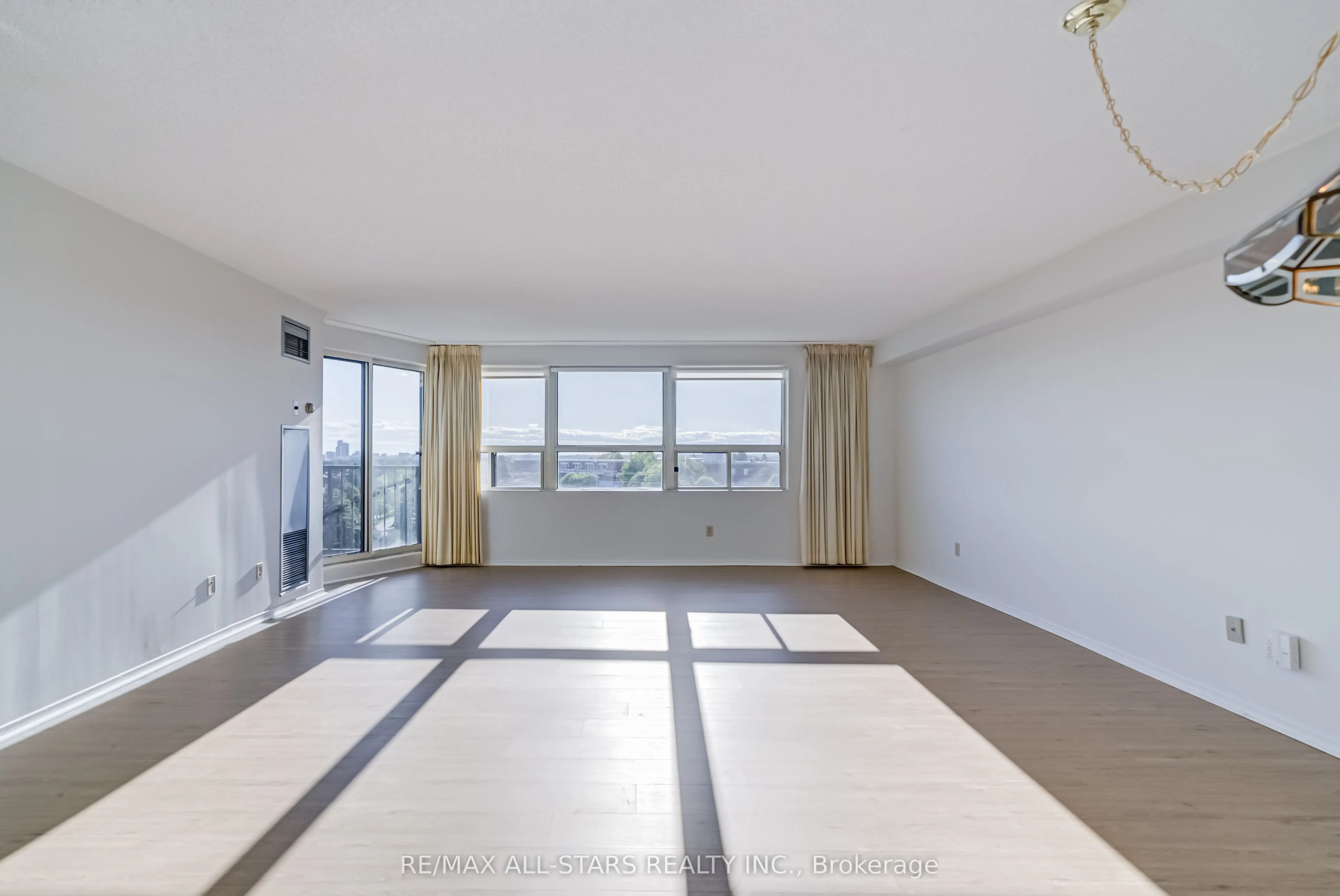2 Raymerville Drive, #718