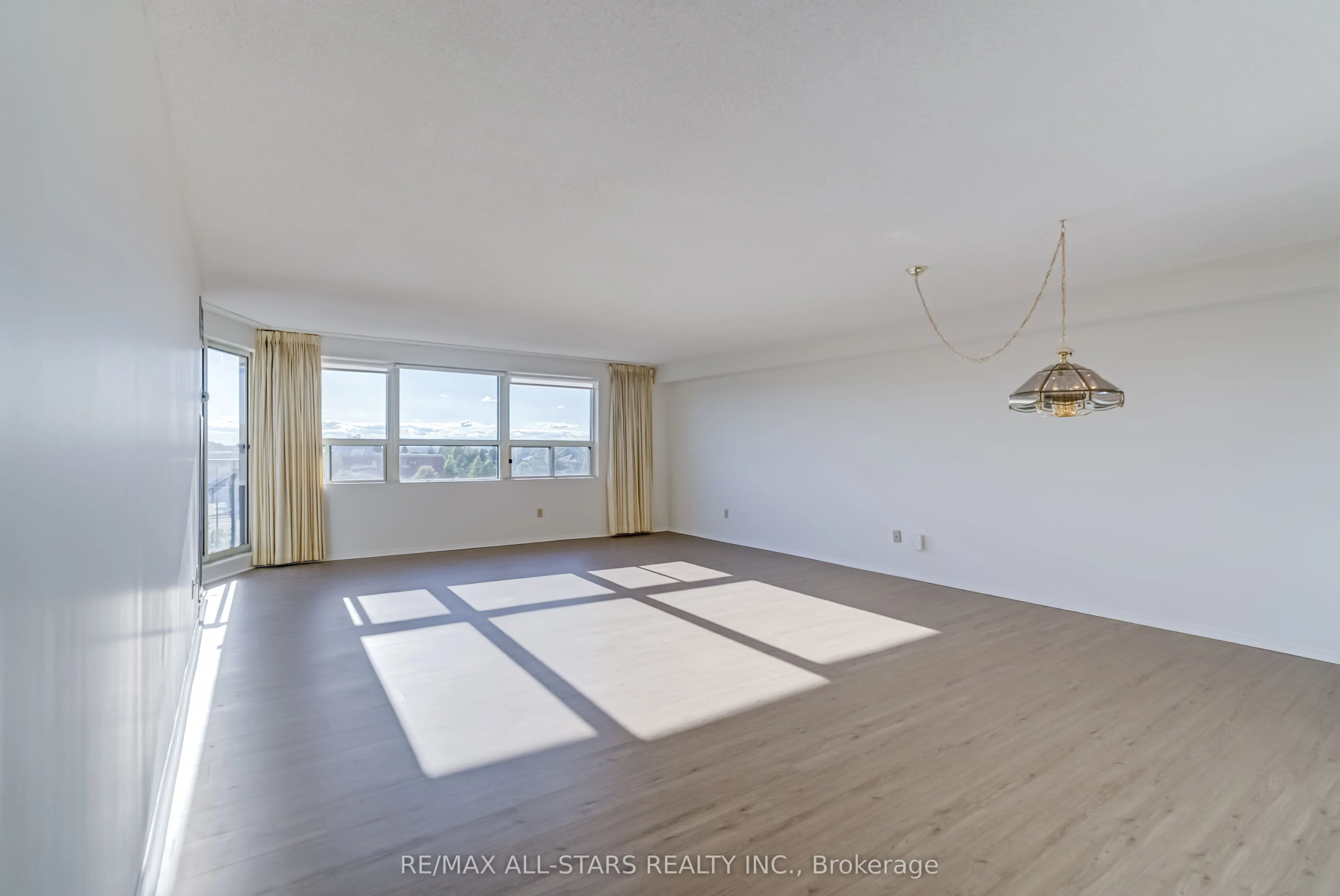2 Raymerville Drive, #718
