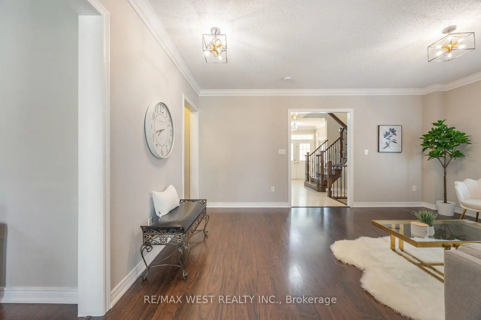 16 Heathcliffe Drive