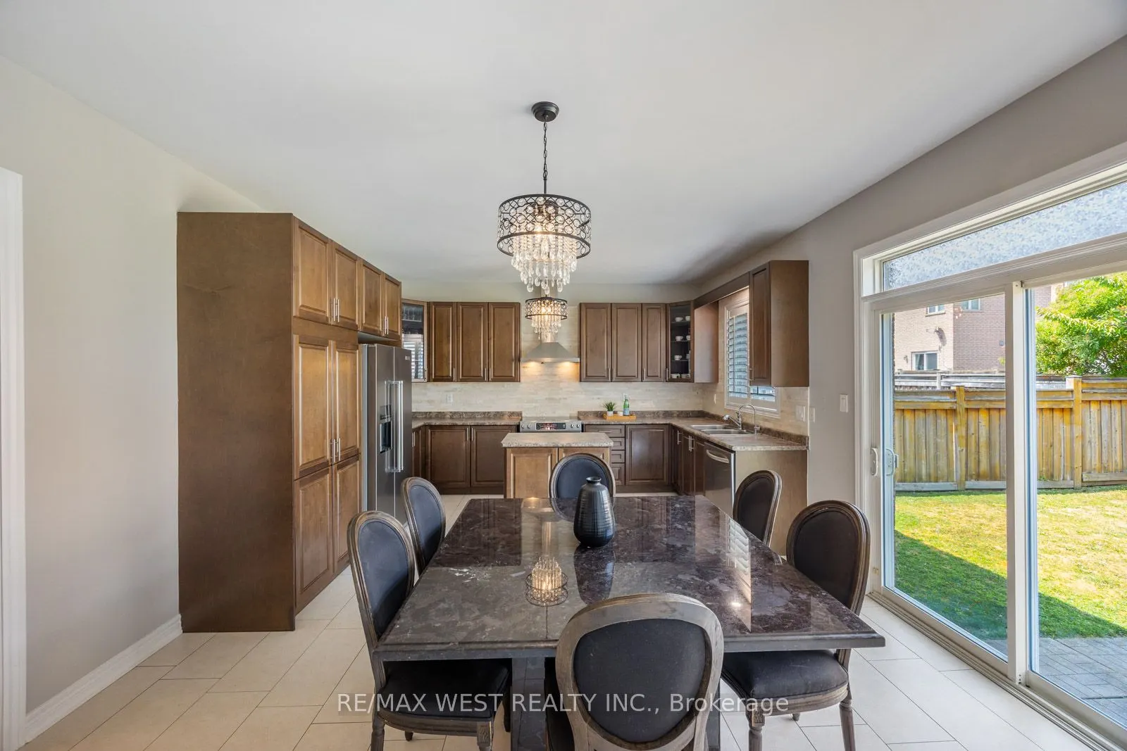 16 Heathcliffe Drive