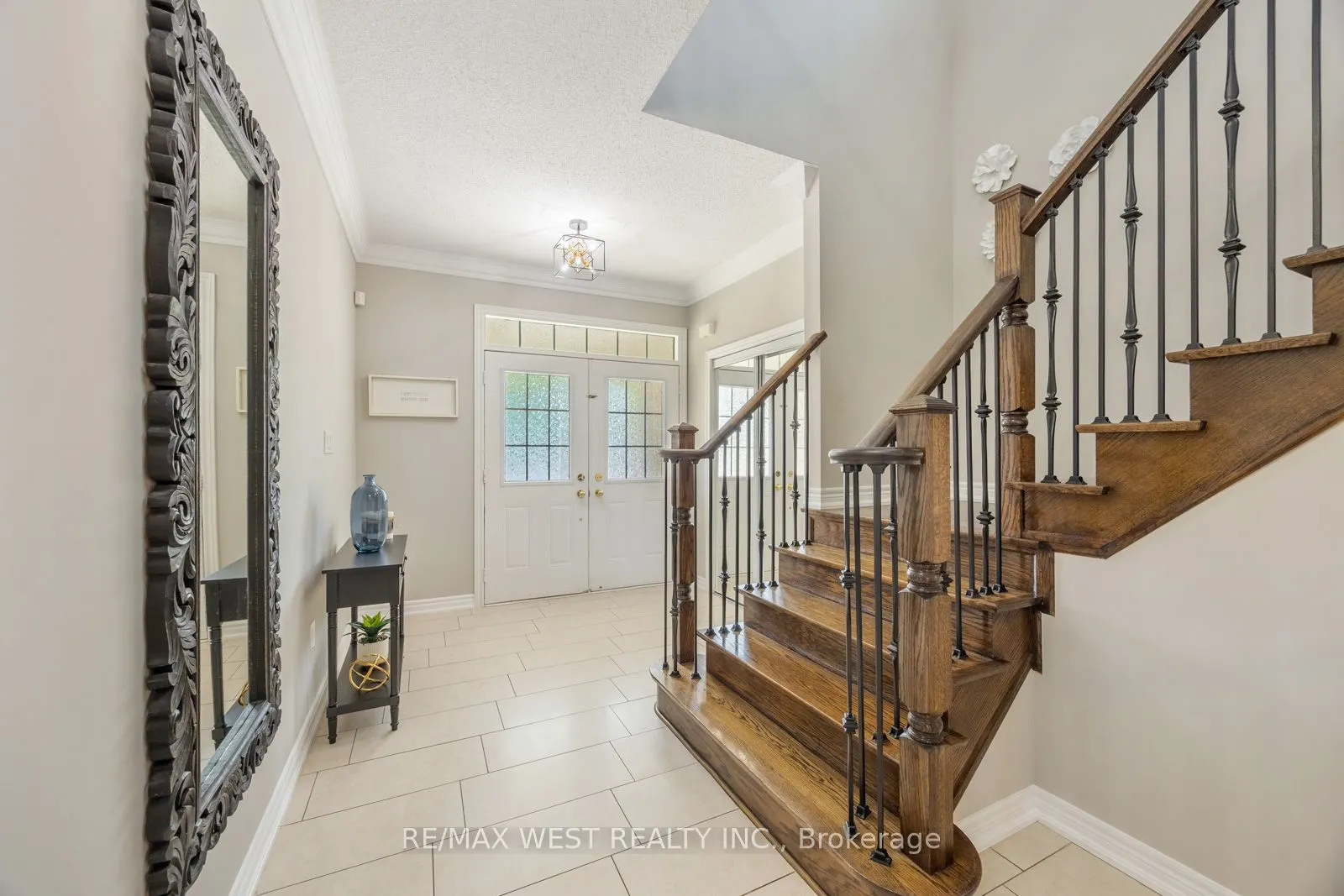 16 Heathcliffe Drive