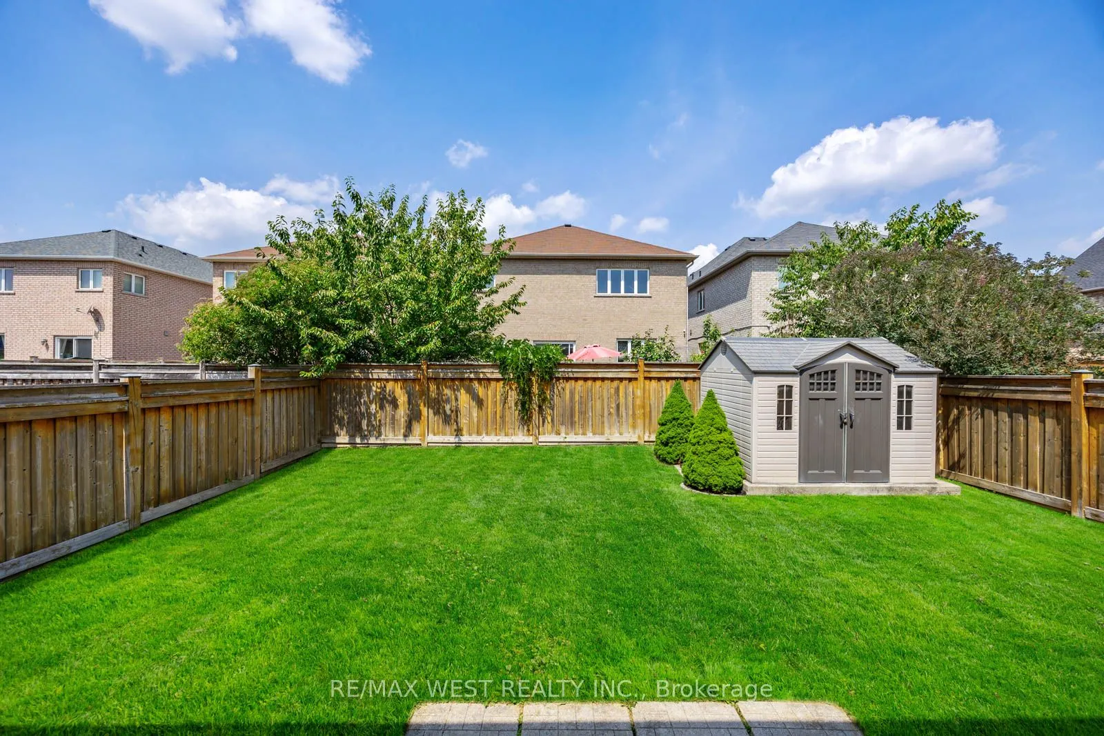 16 Heathcliffe Drive