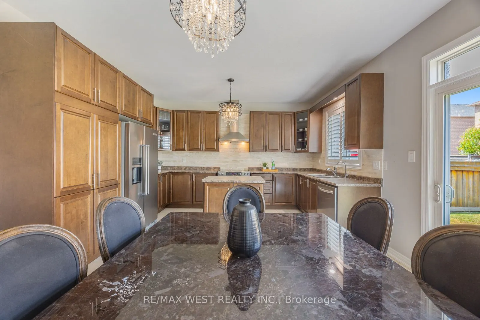 16 Heathcliffe Drive
