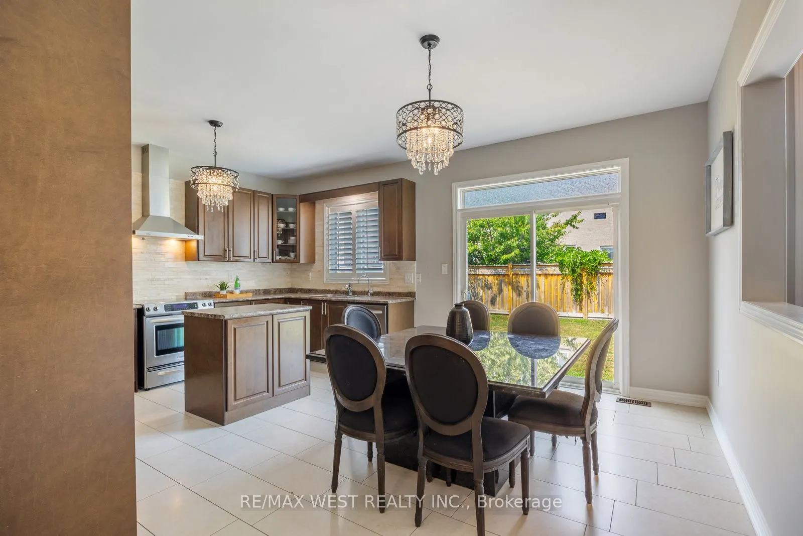 16 Heathcliffe Drive