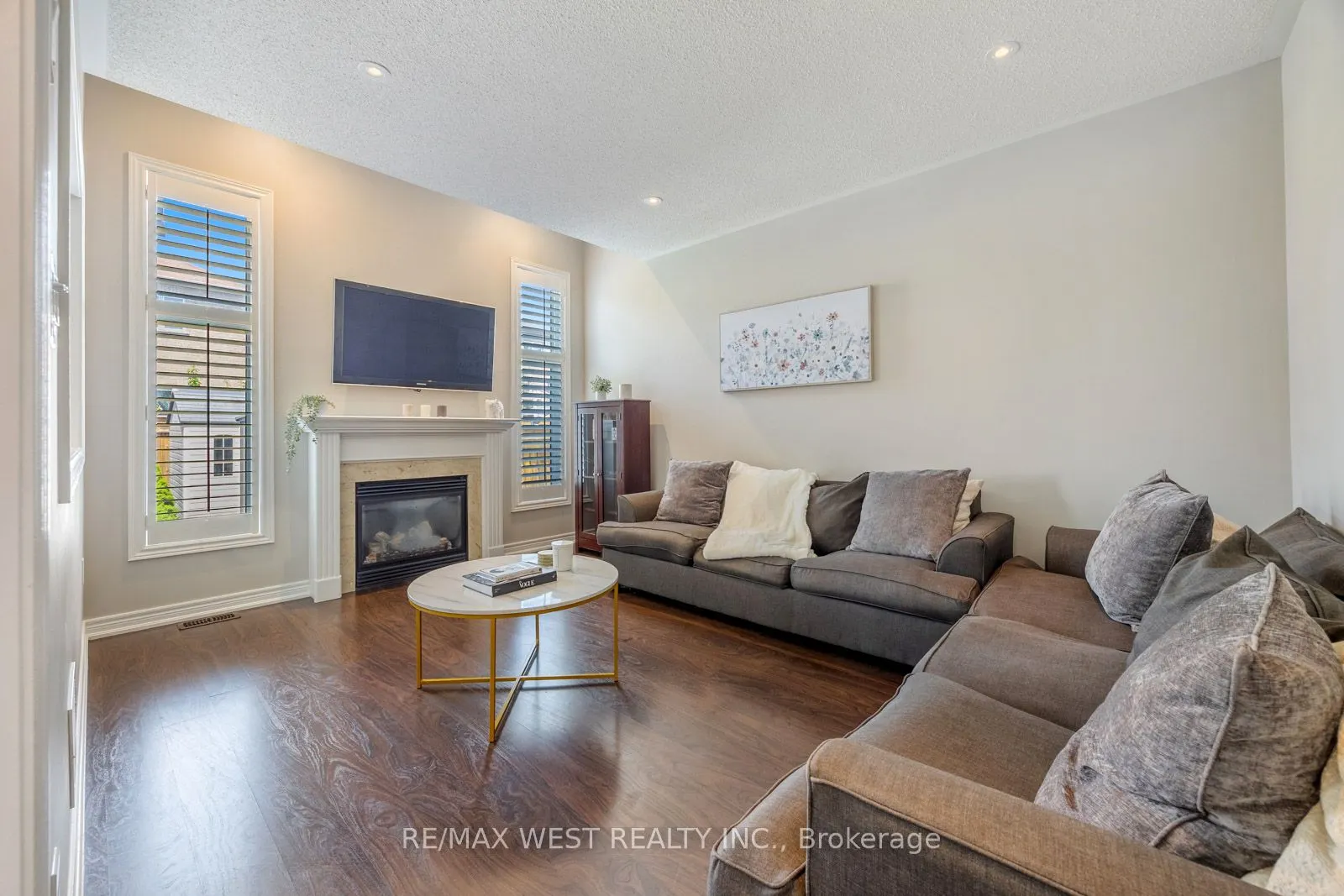 16 Heathcliffe Drive