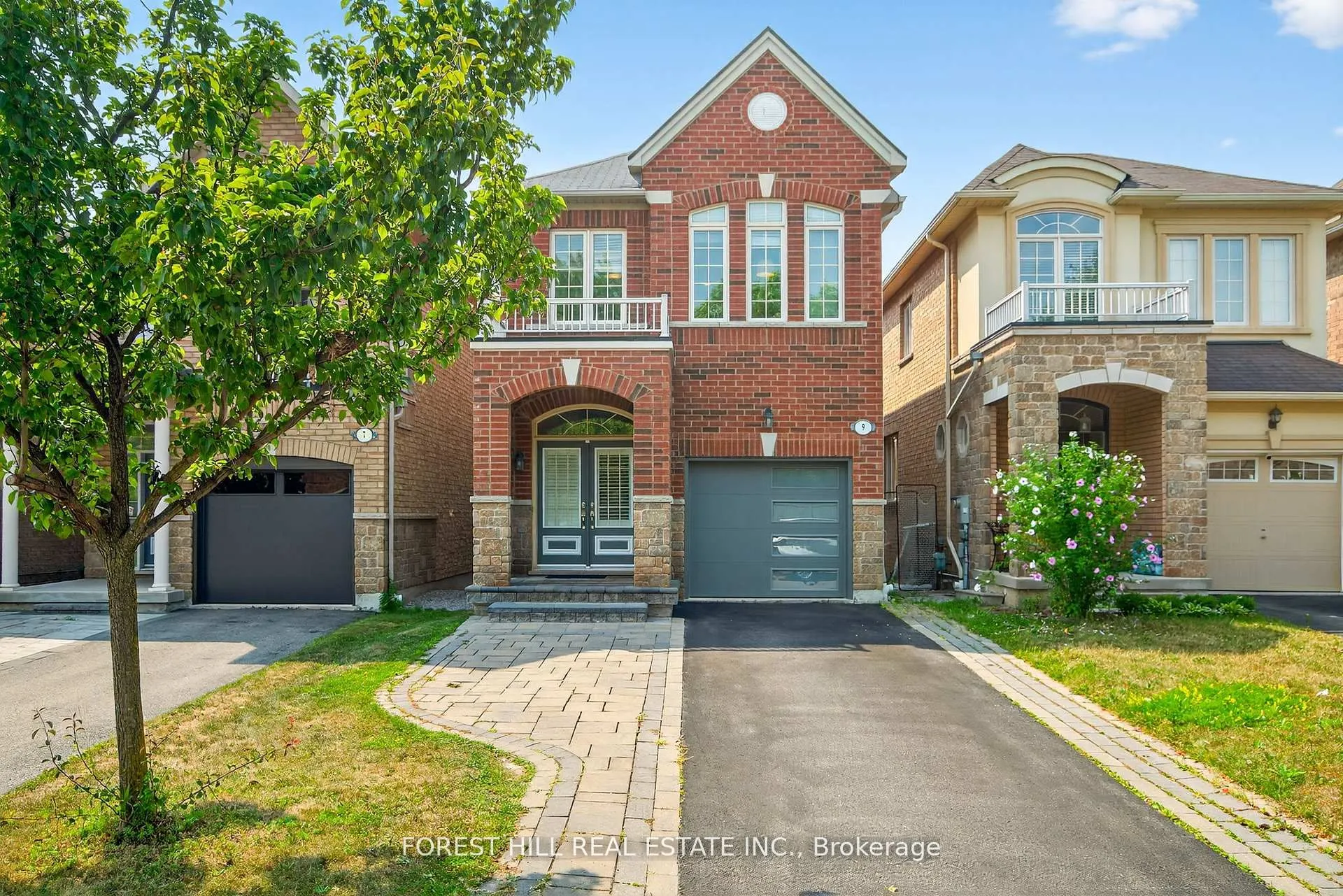 9 Robert Green Crescent