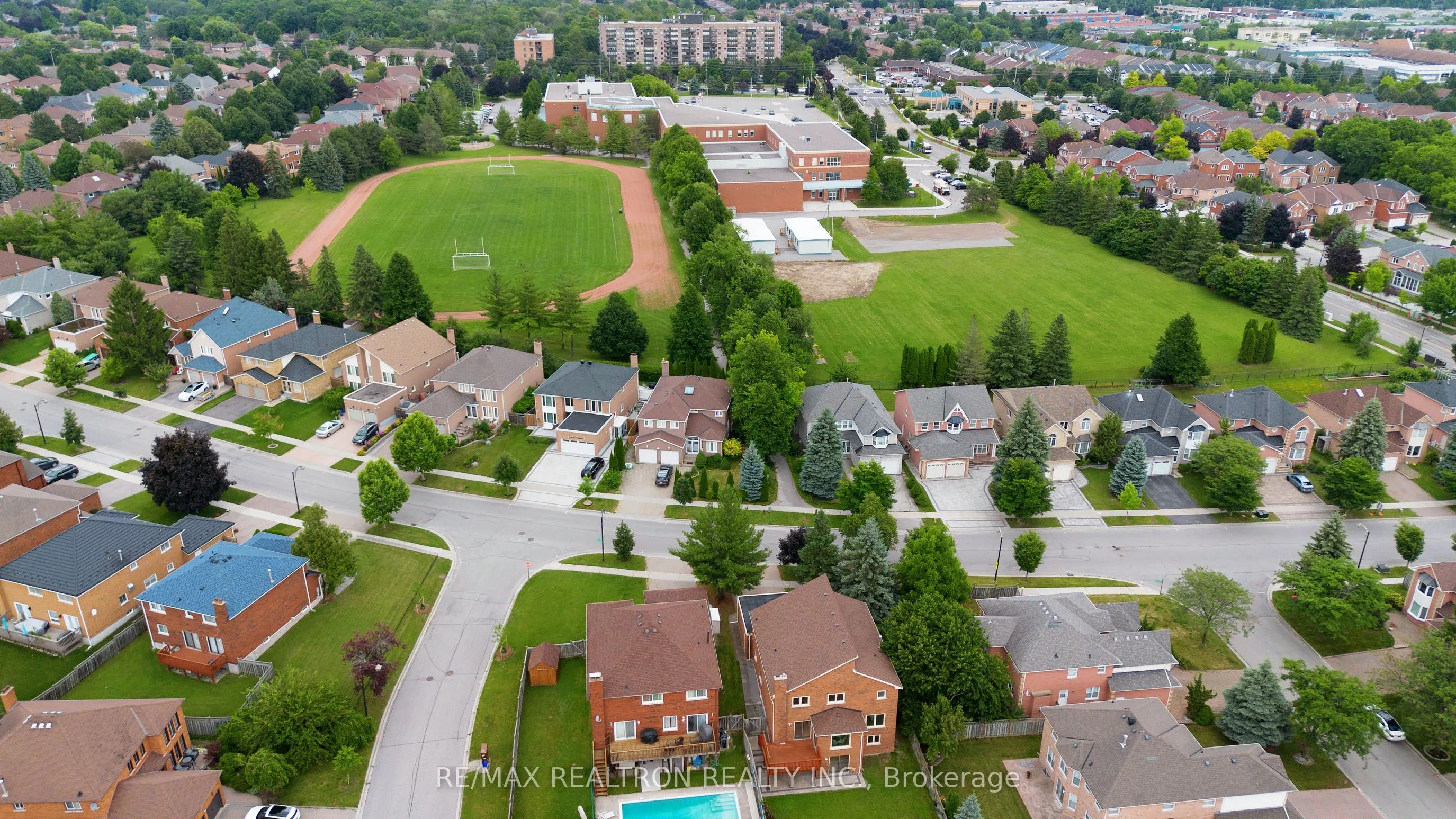 54 Central Park Drive