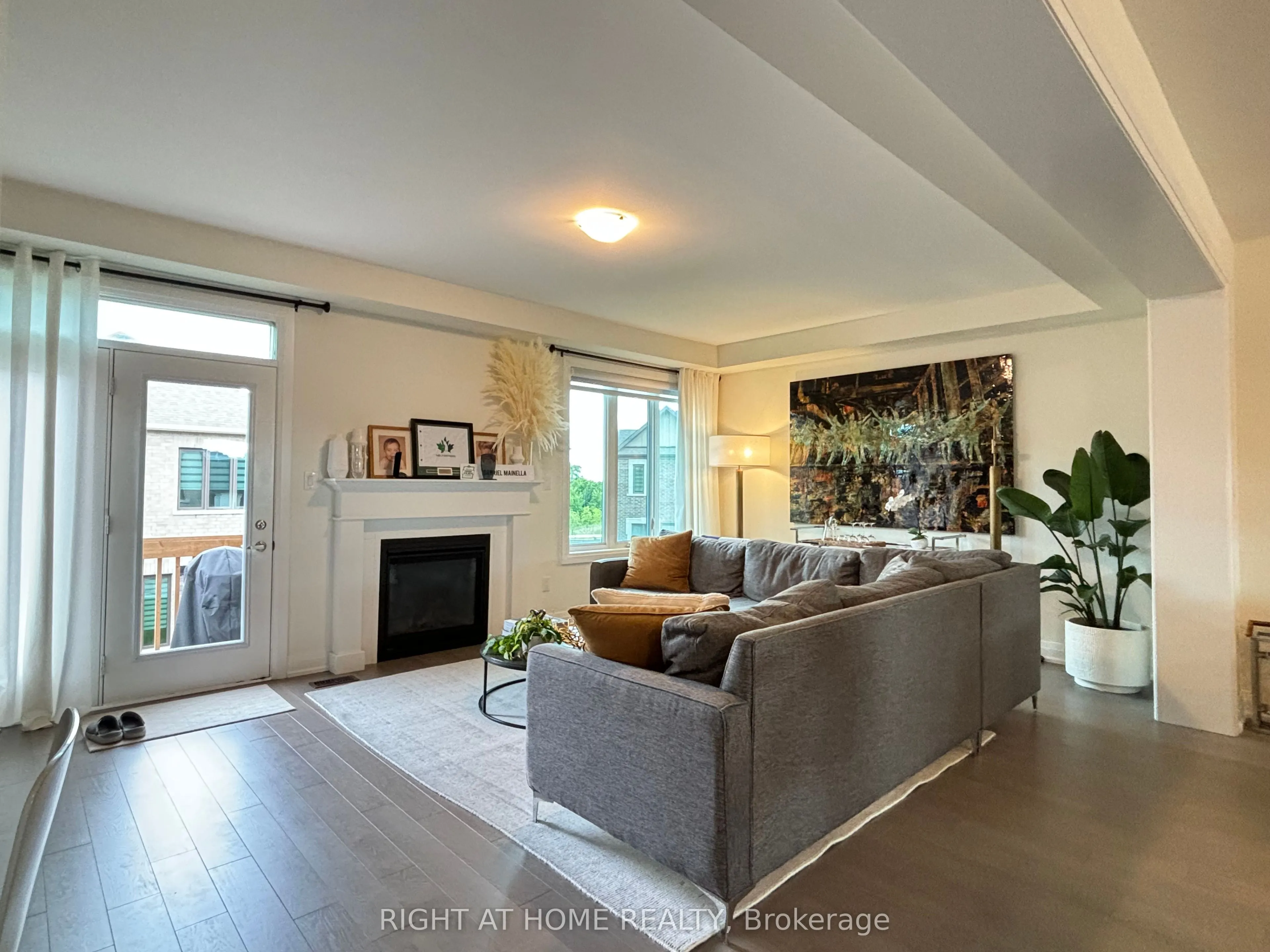 225 Beaverbrae Drive