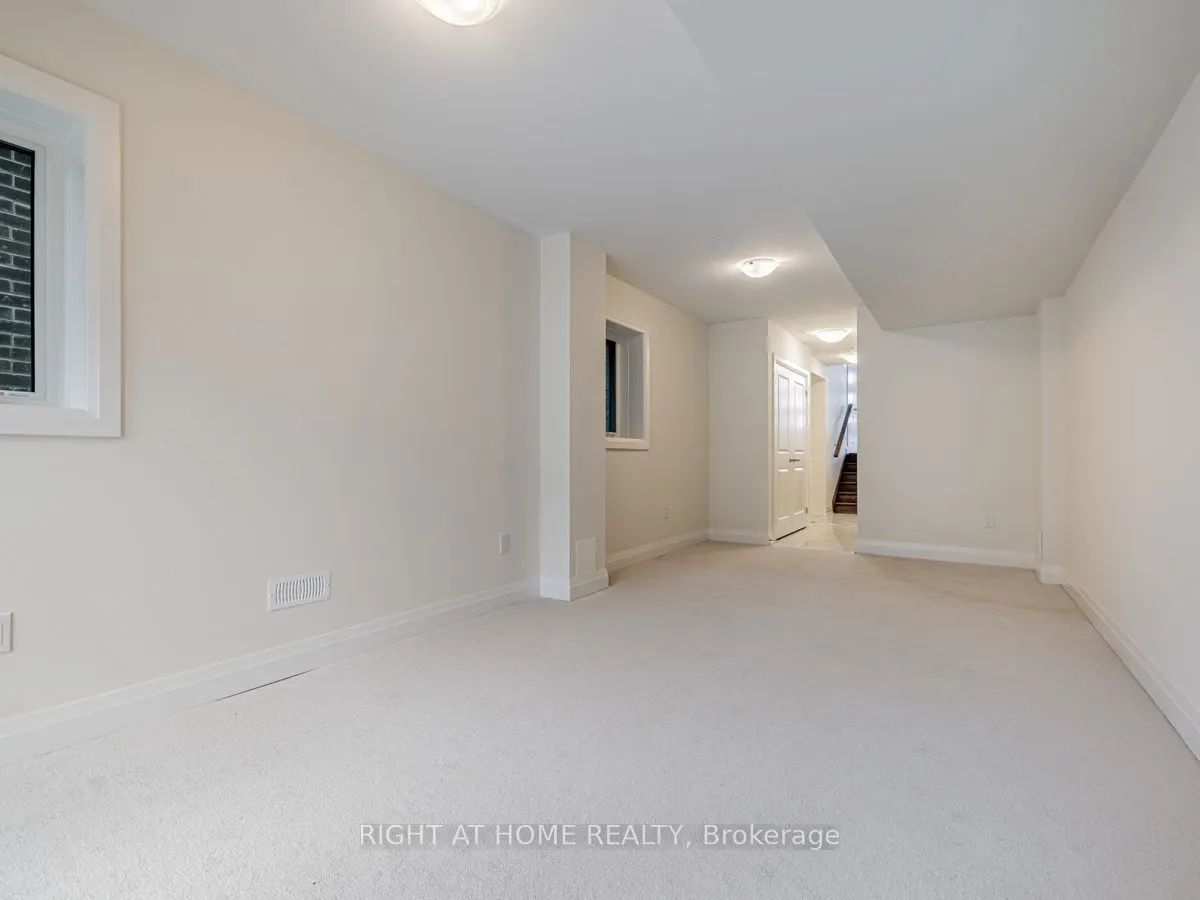 225 Beaverbrae Drive