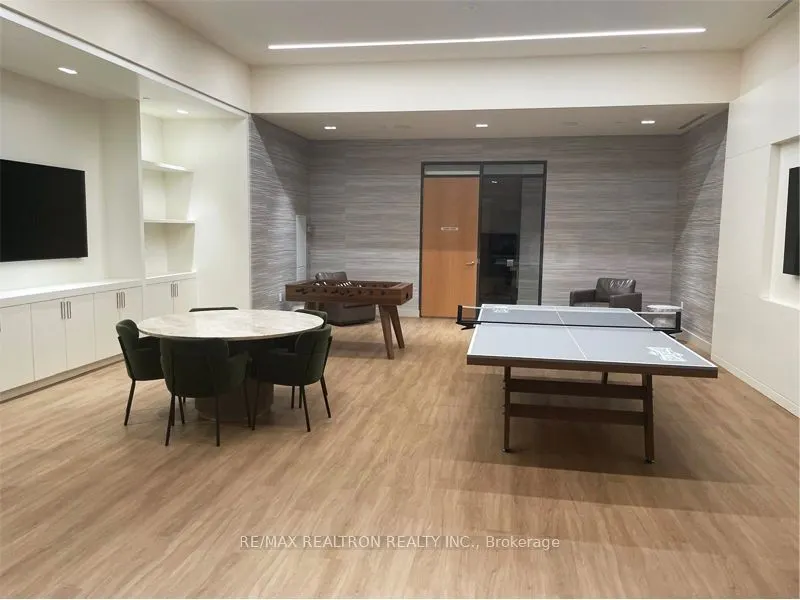 8960 Jane Street, #326