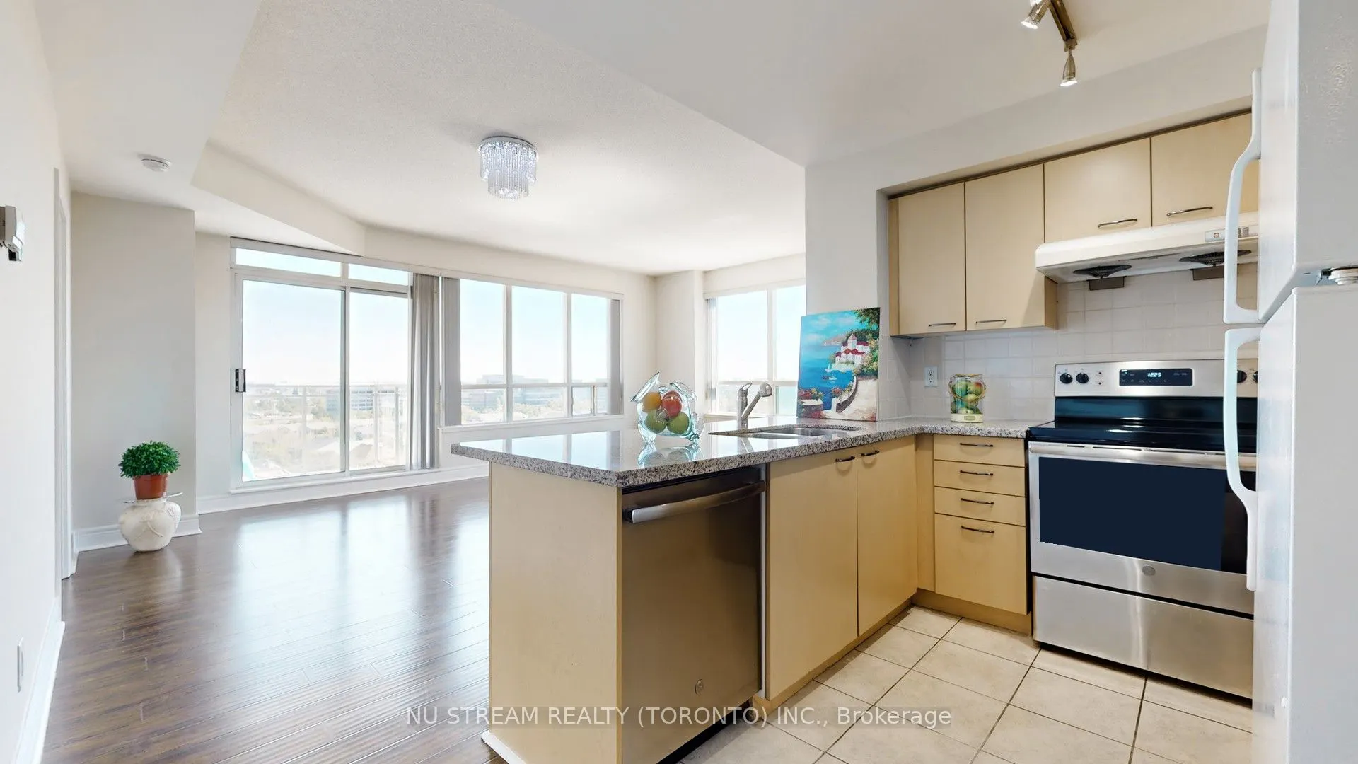 62 Suncrest Boulevard, #1020