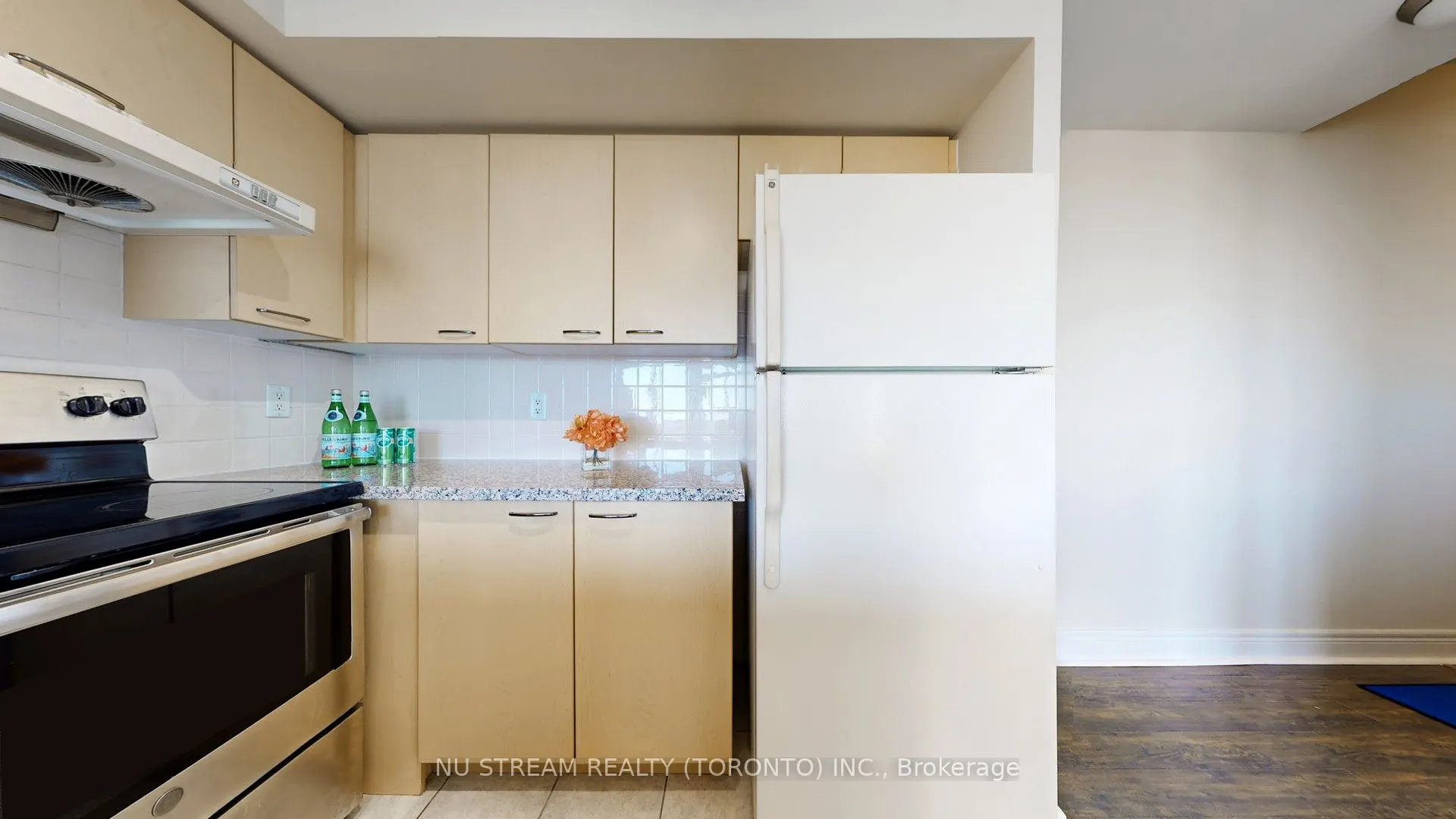 62 Suncrest Boulevard, #1020