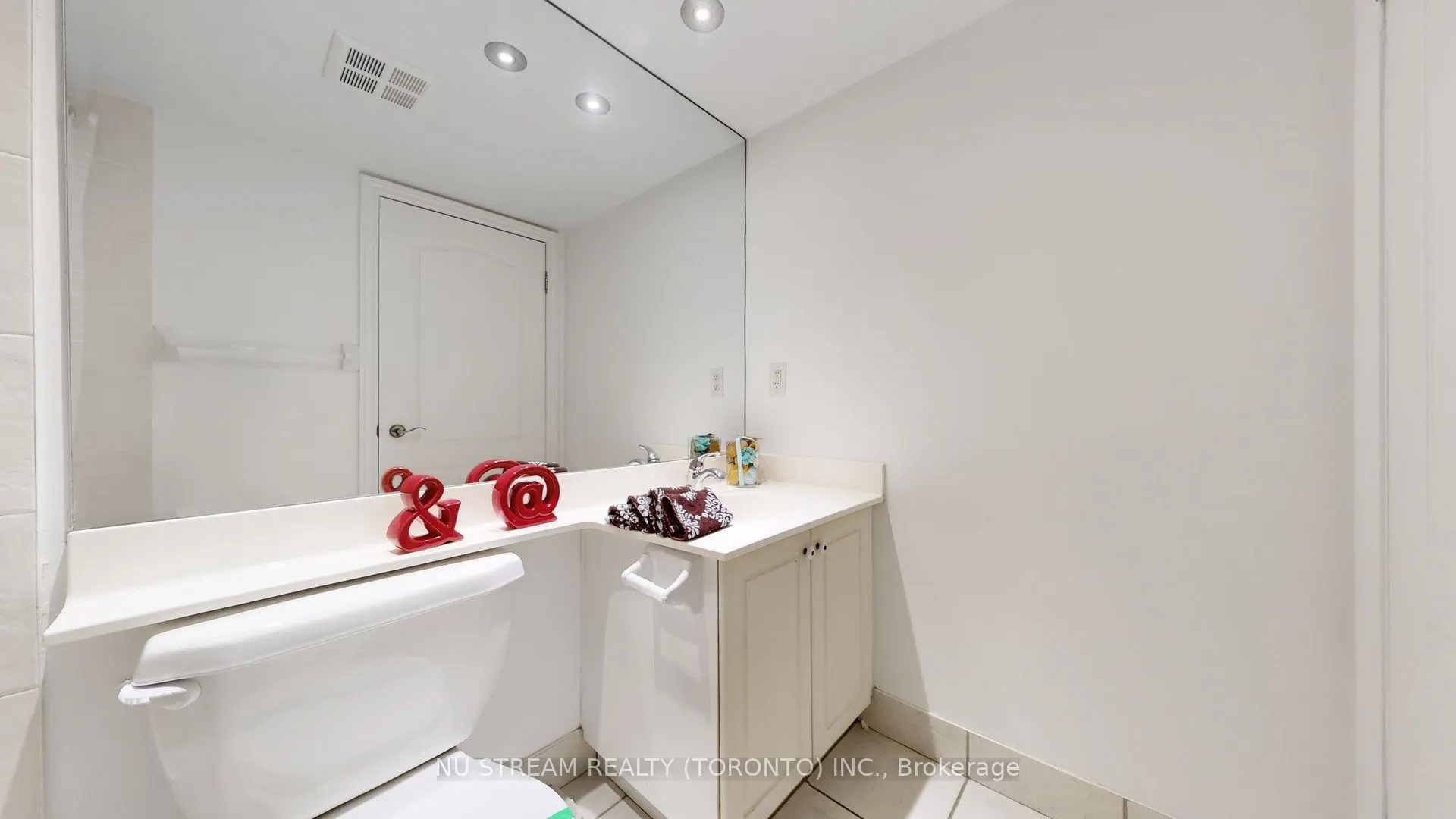 62 Suncrest Boulevard, #1020