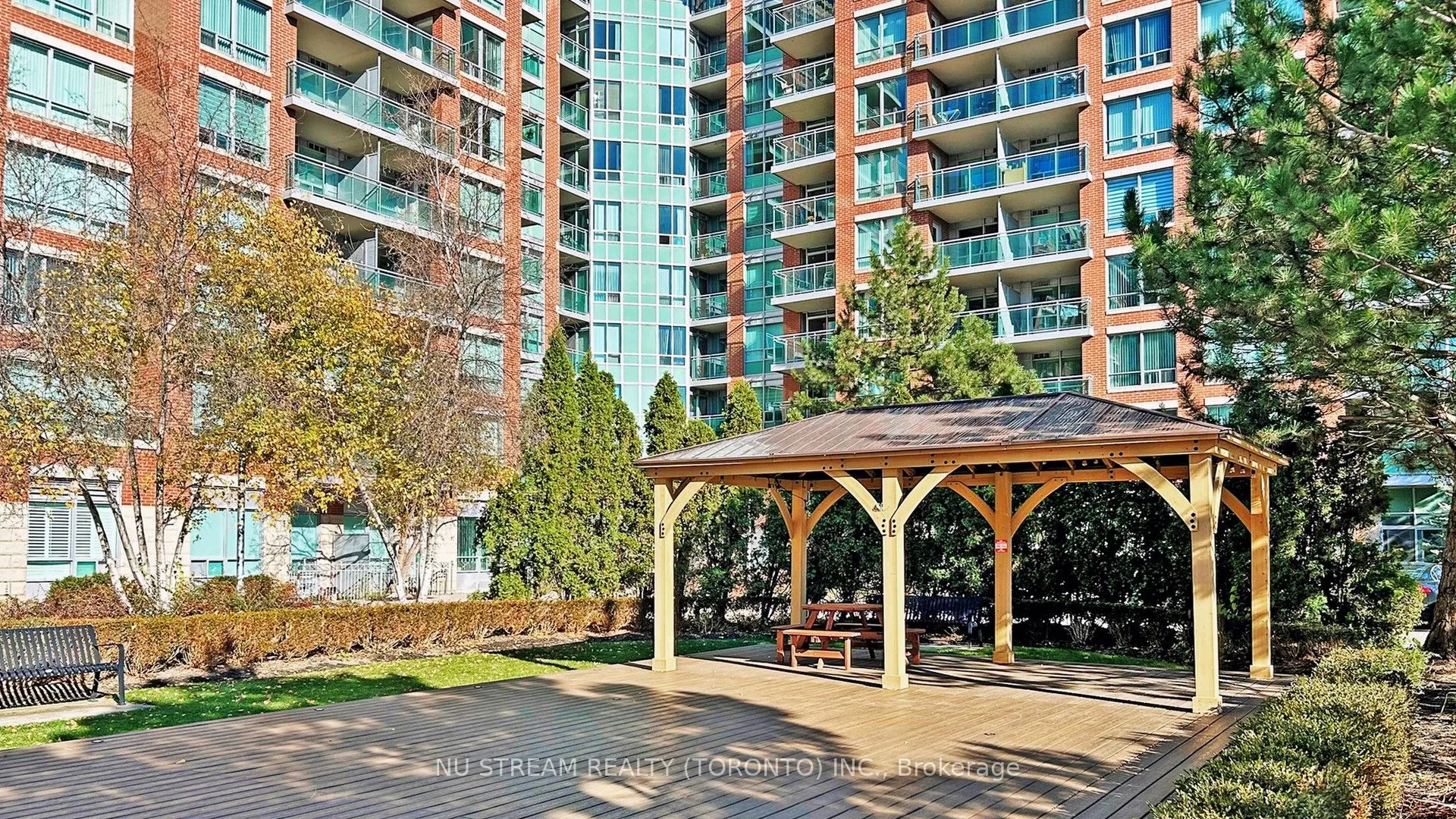 62 Suncrest Boulevard, #1020