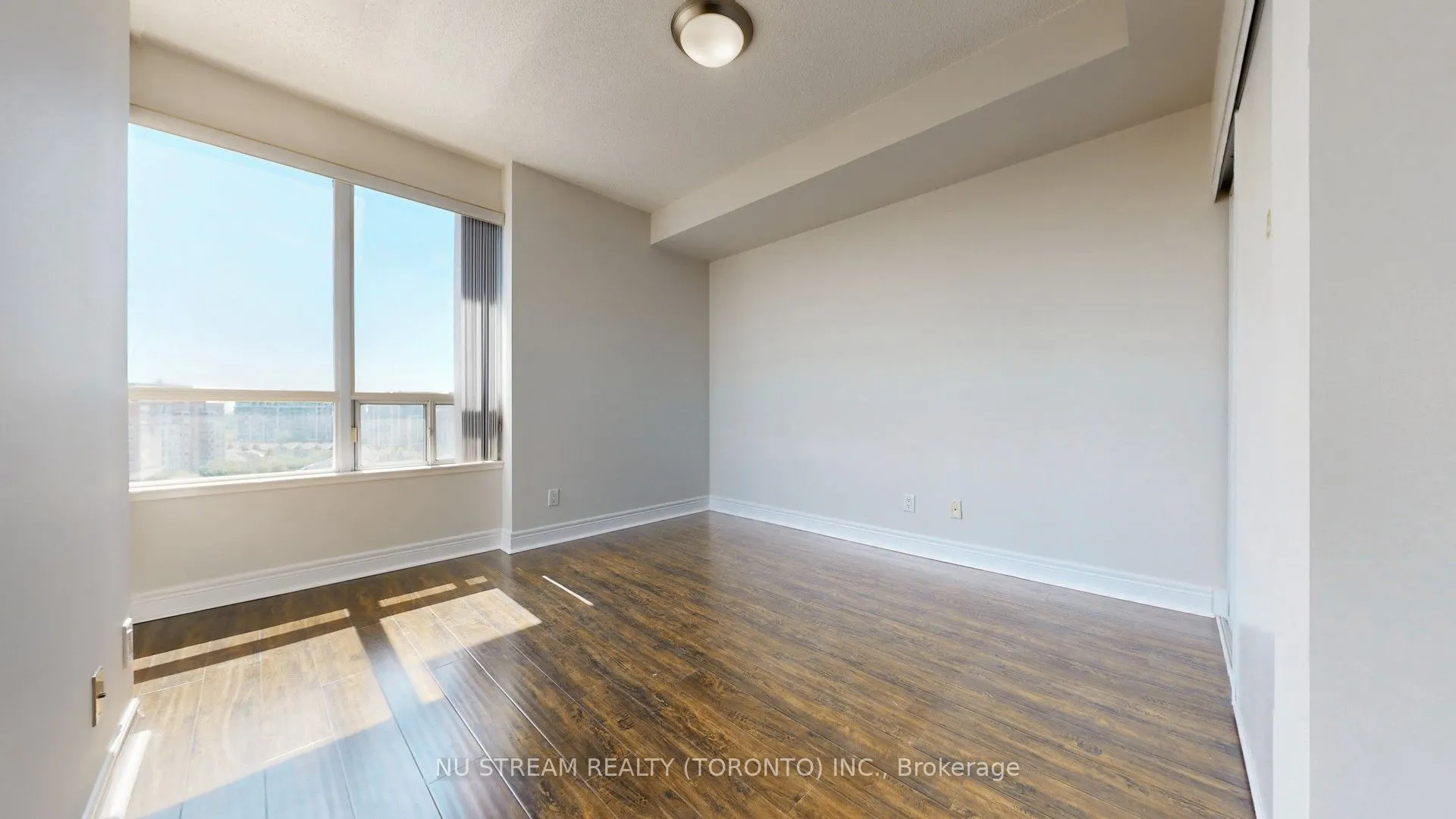 62 Suncrest Boulevard, #1020