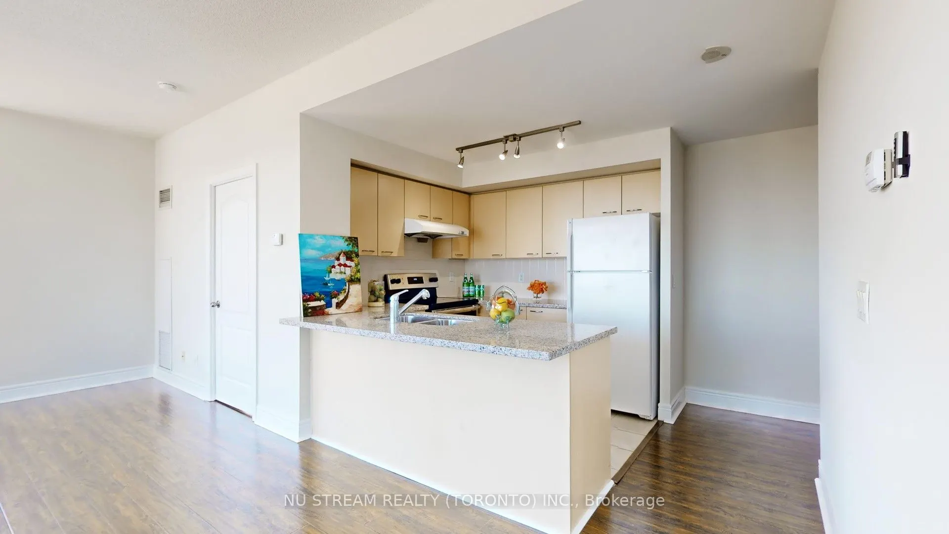 62 Suncrest Boulevard, #1020