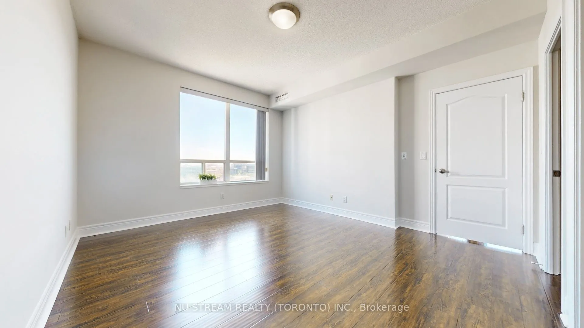 62 Suncrest Boulevard, #1020