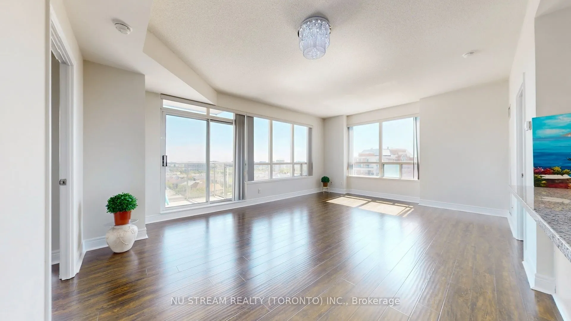 62 Suncrest Boulevard, #1020