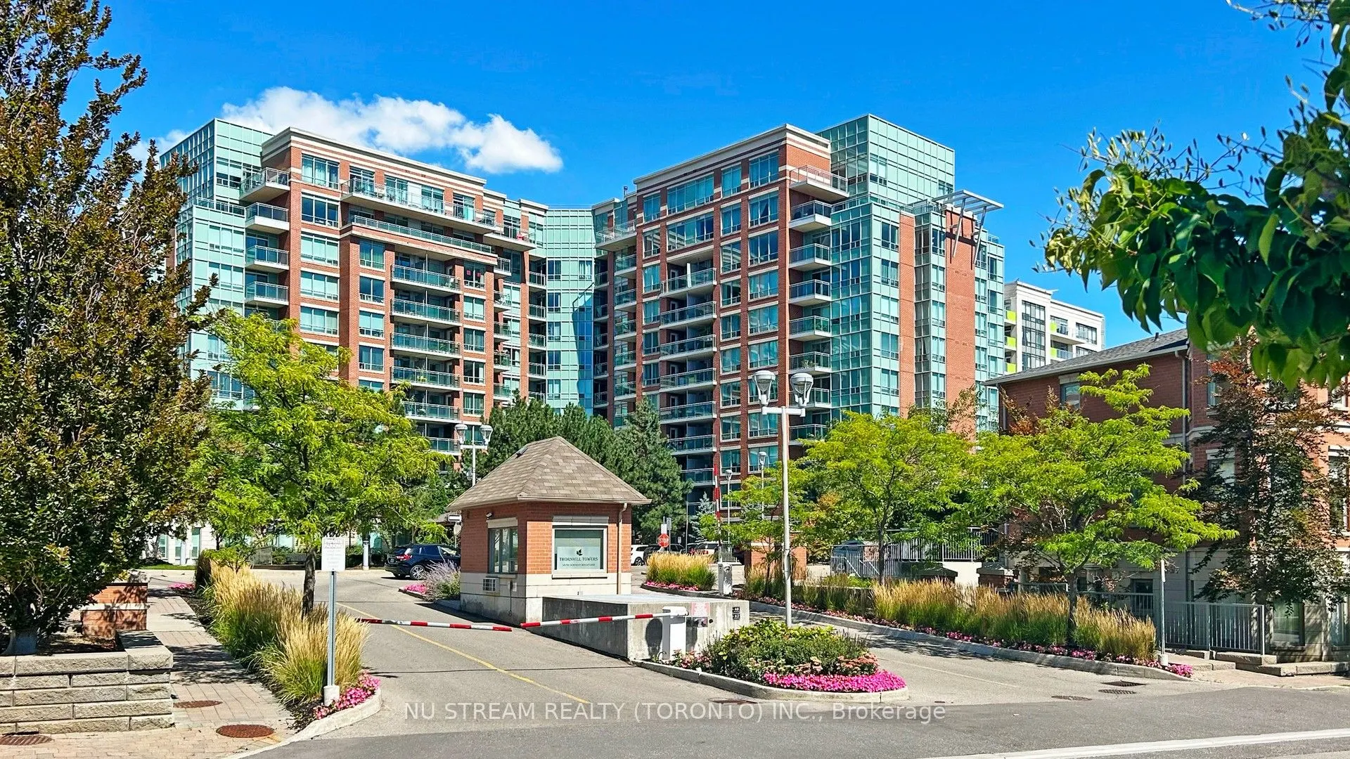 62 Suncrest Boulevard, #1020