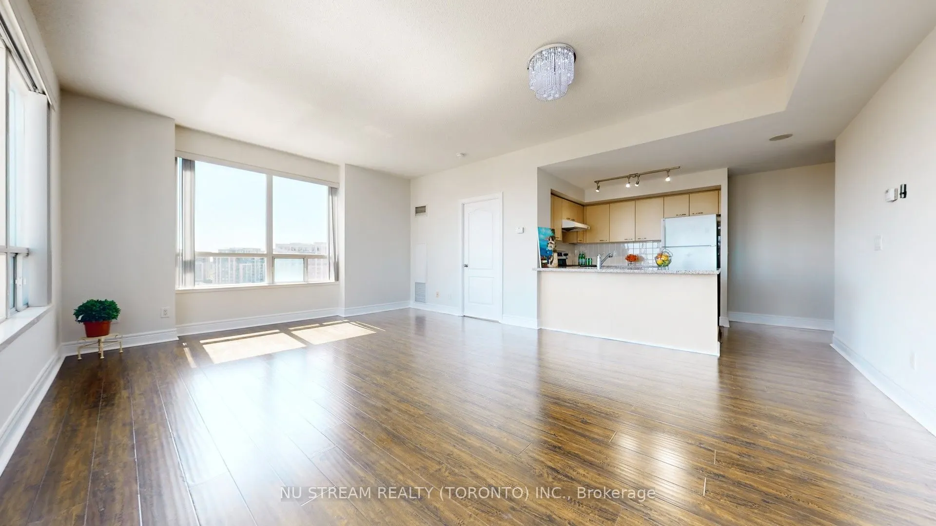 62 Suncrest Boulevard, #1020