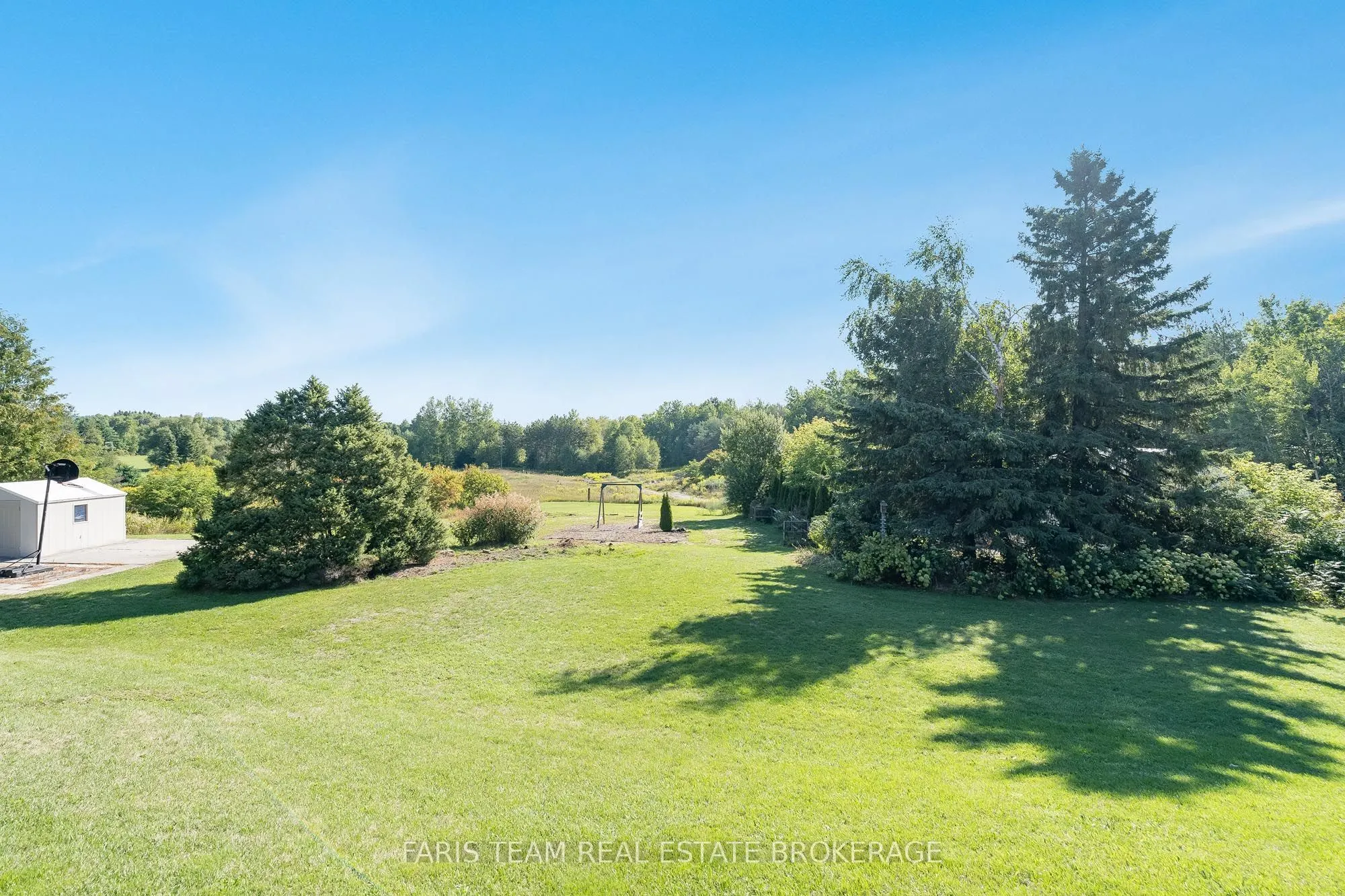 6695 10 Side Road
