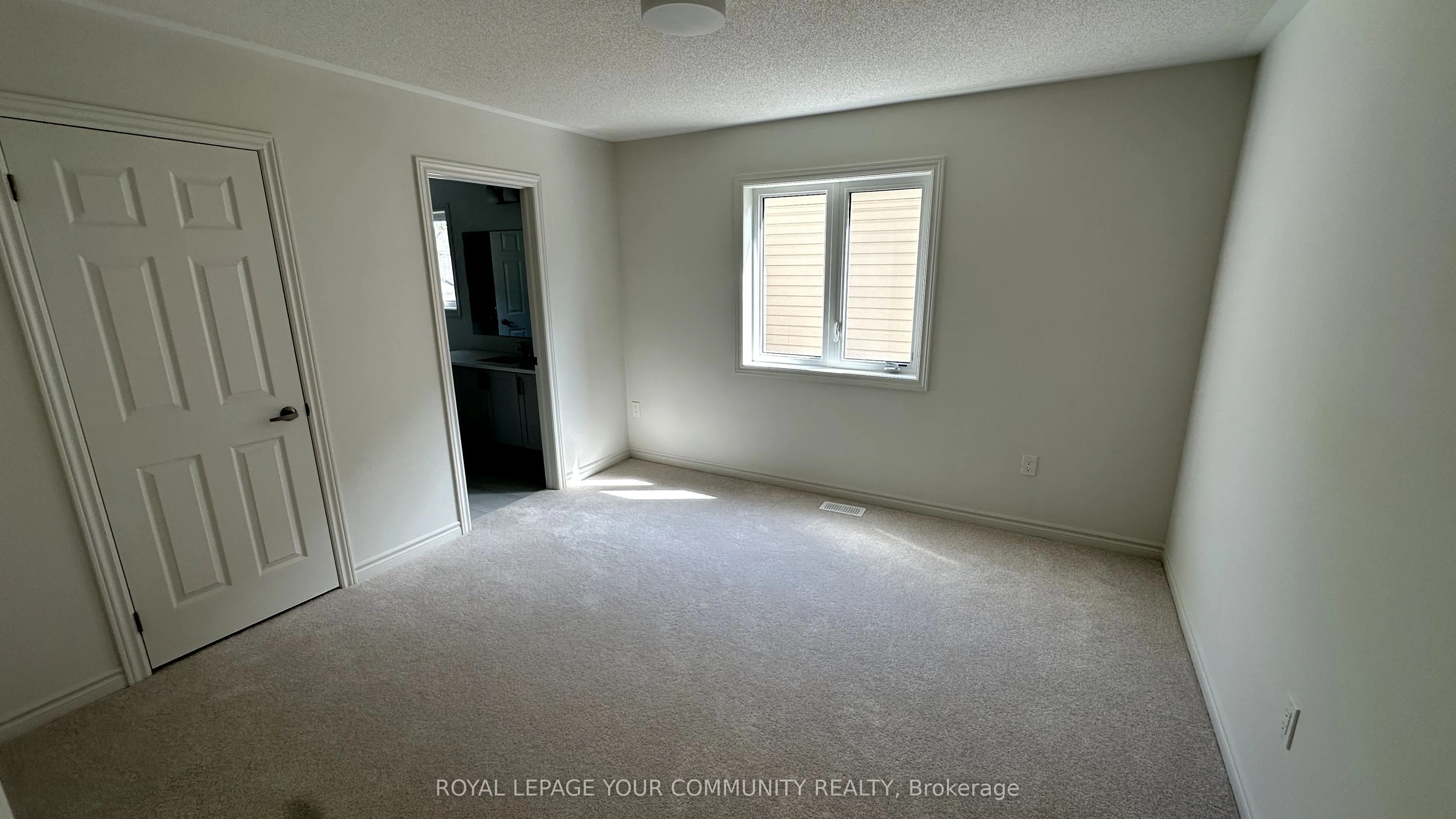 17 Sandhill Crescent