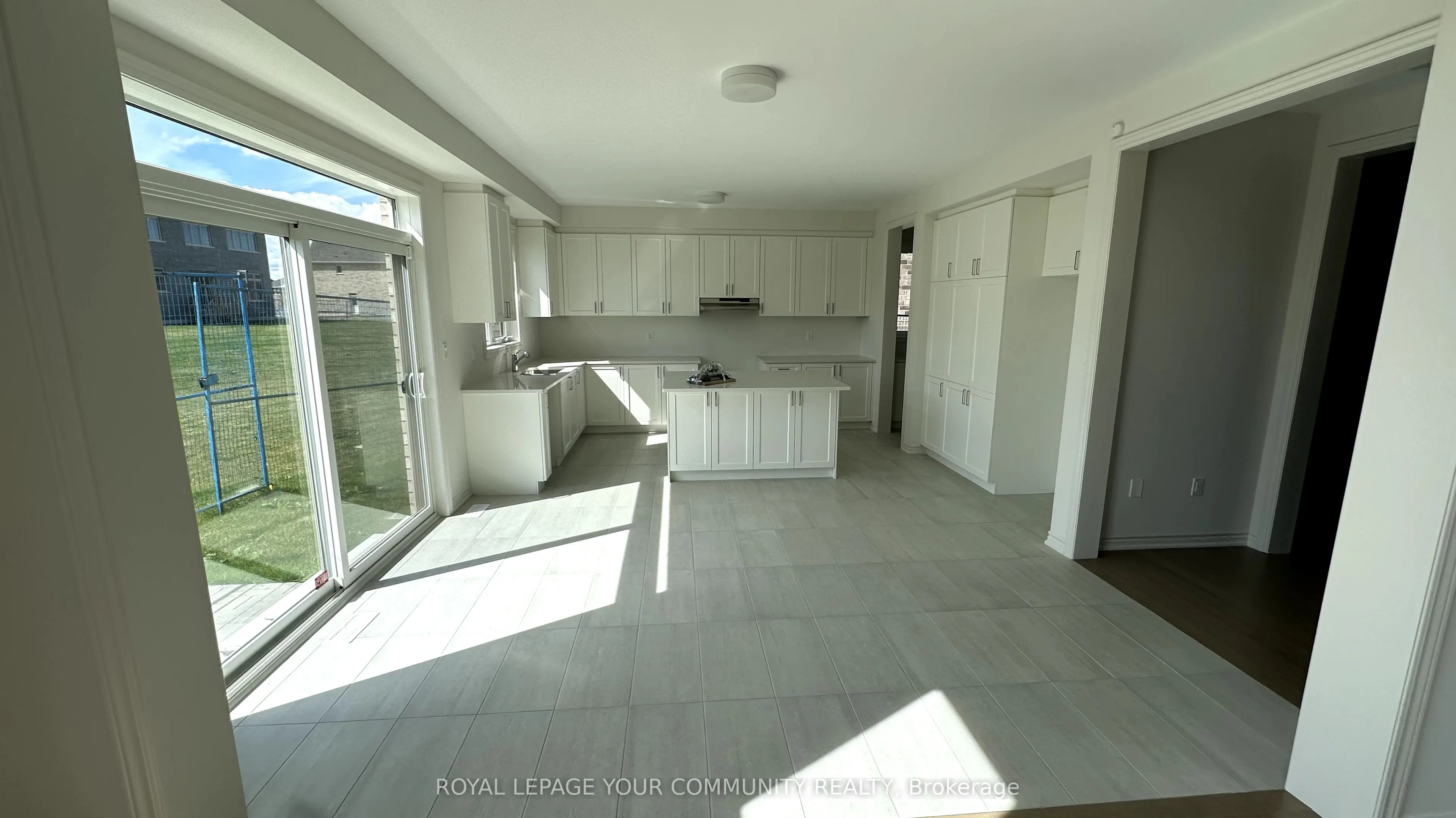 17 Sandhill Crescent