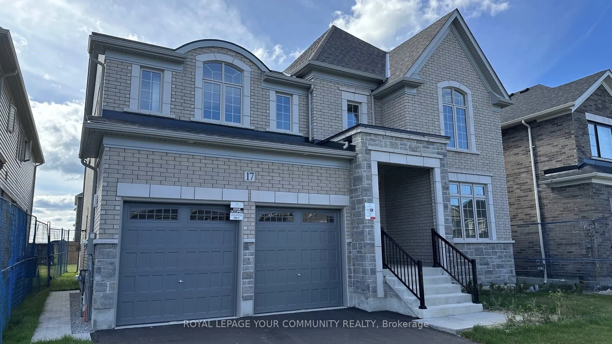 17 Sandhill Crescent