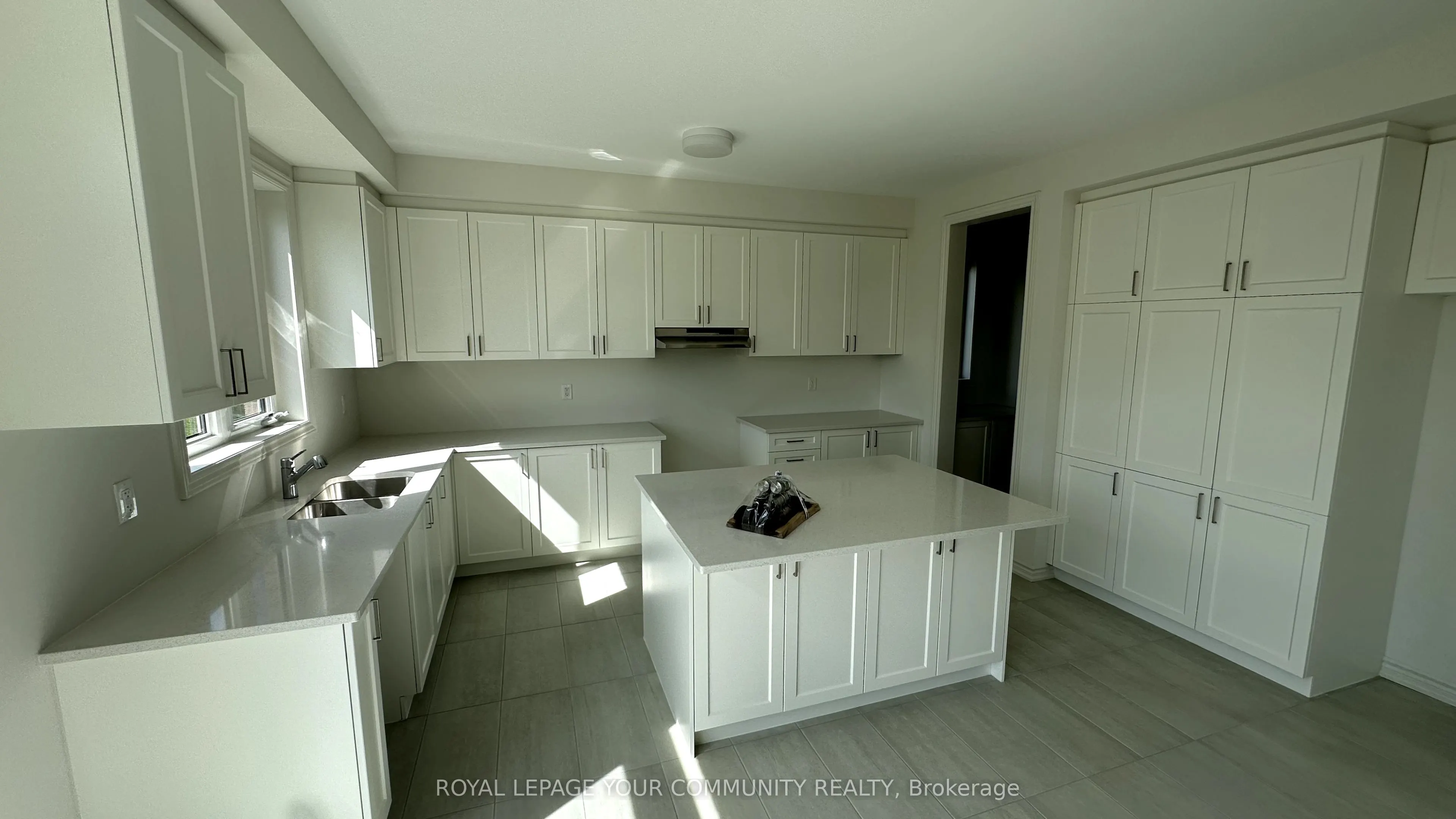 17 Sandhill Crescent