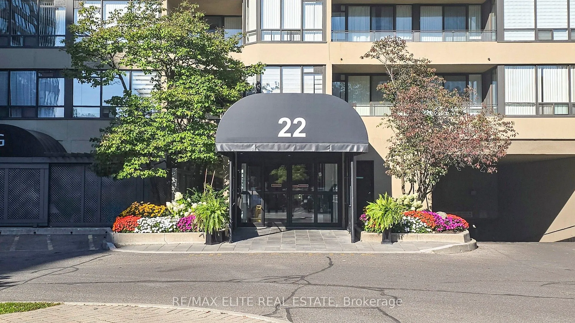 22 Clarissa Drive, #1409