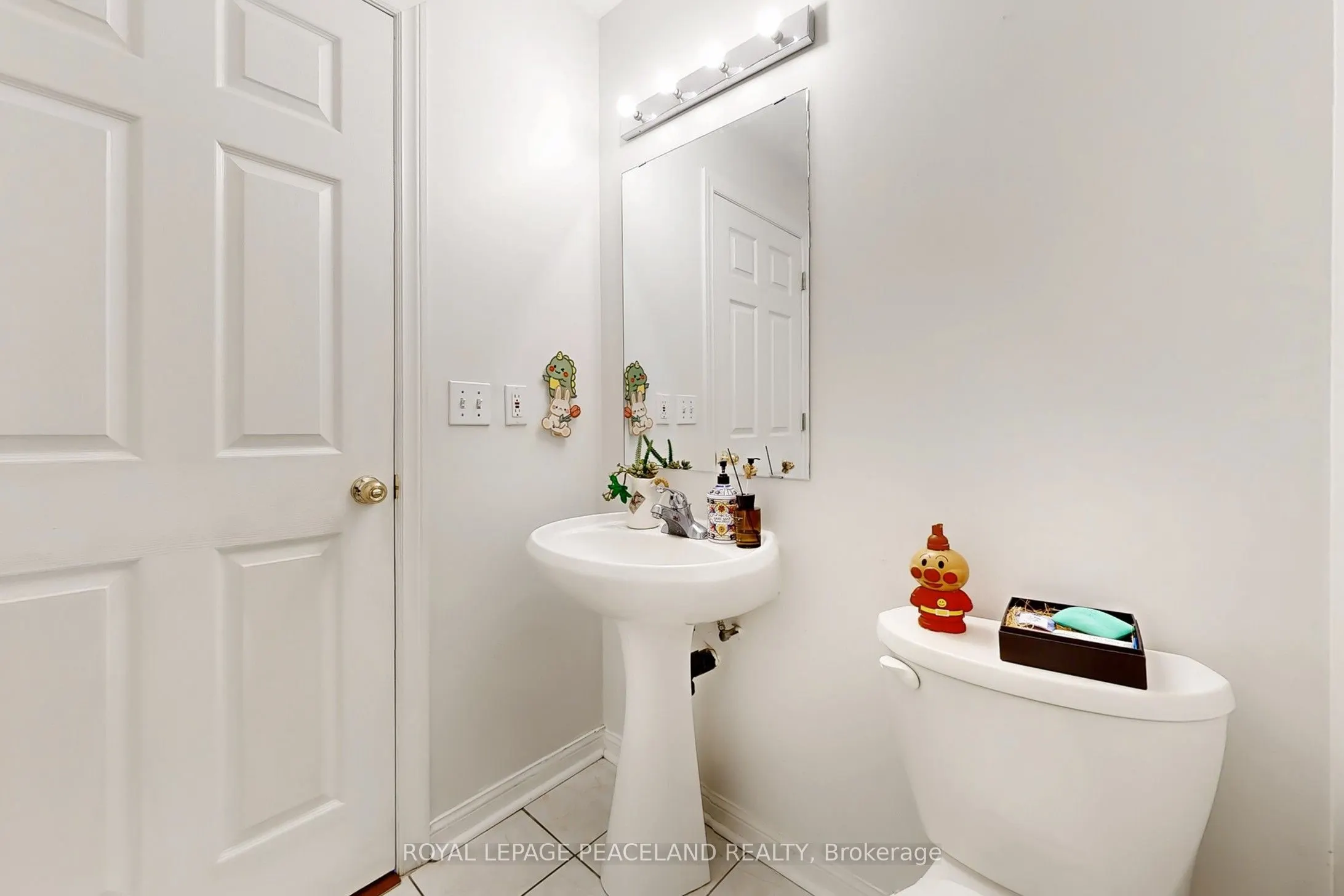 15 St Moritz Way, #3