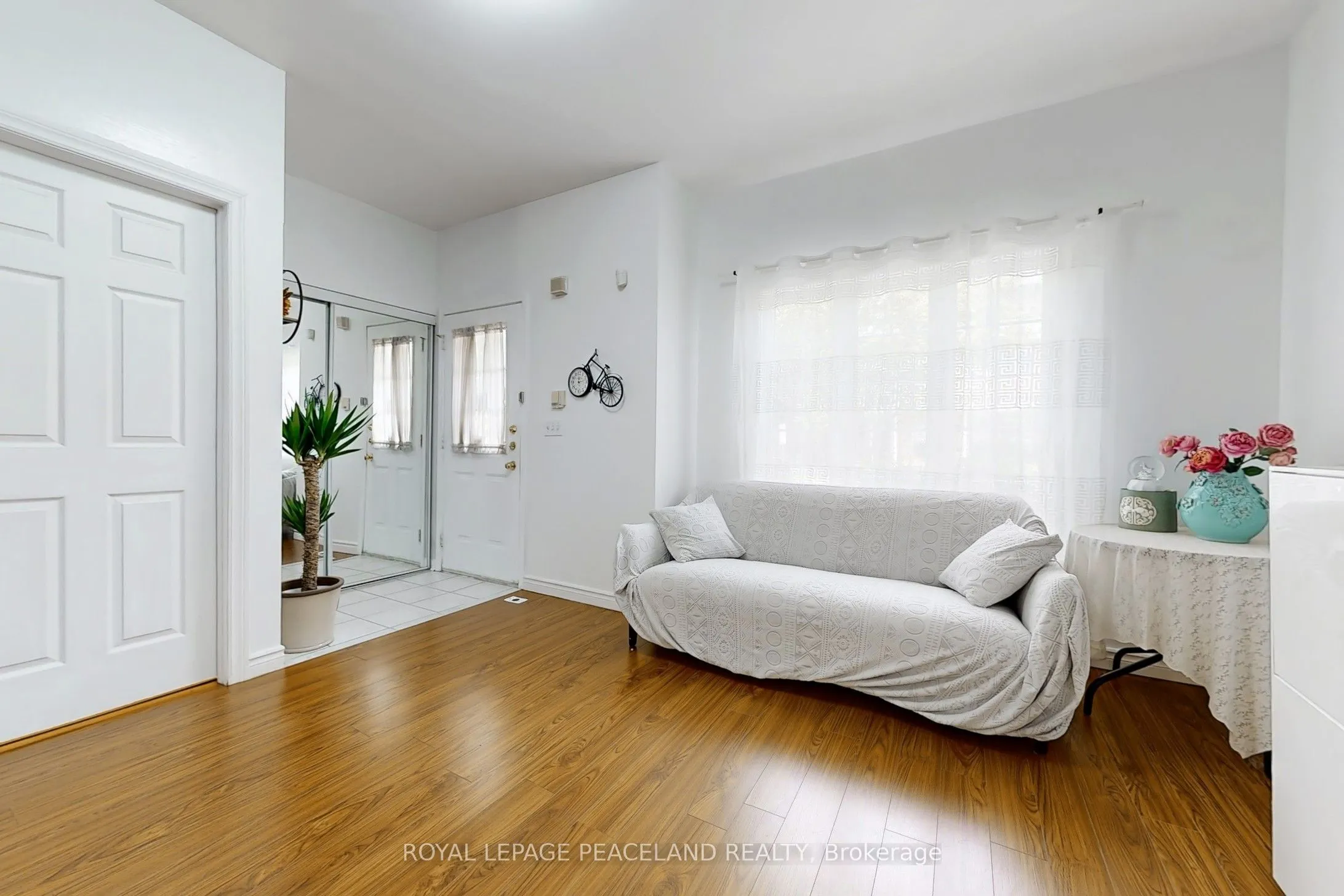 15 St Moritz Way, #3