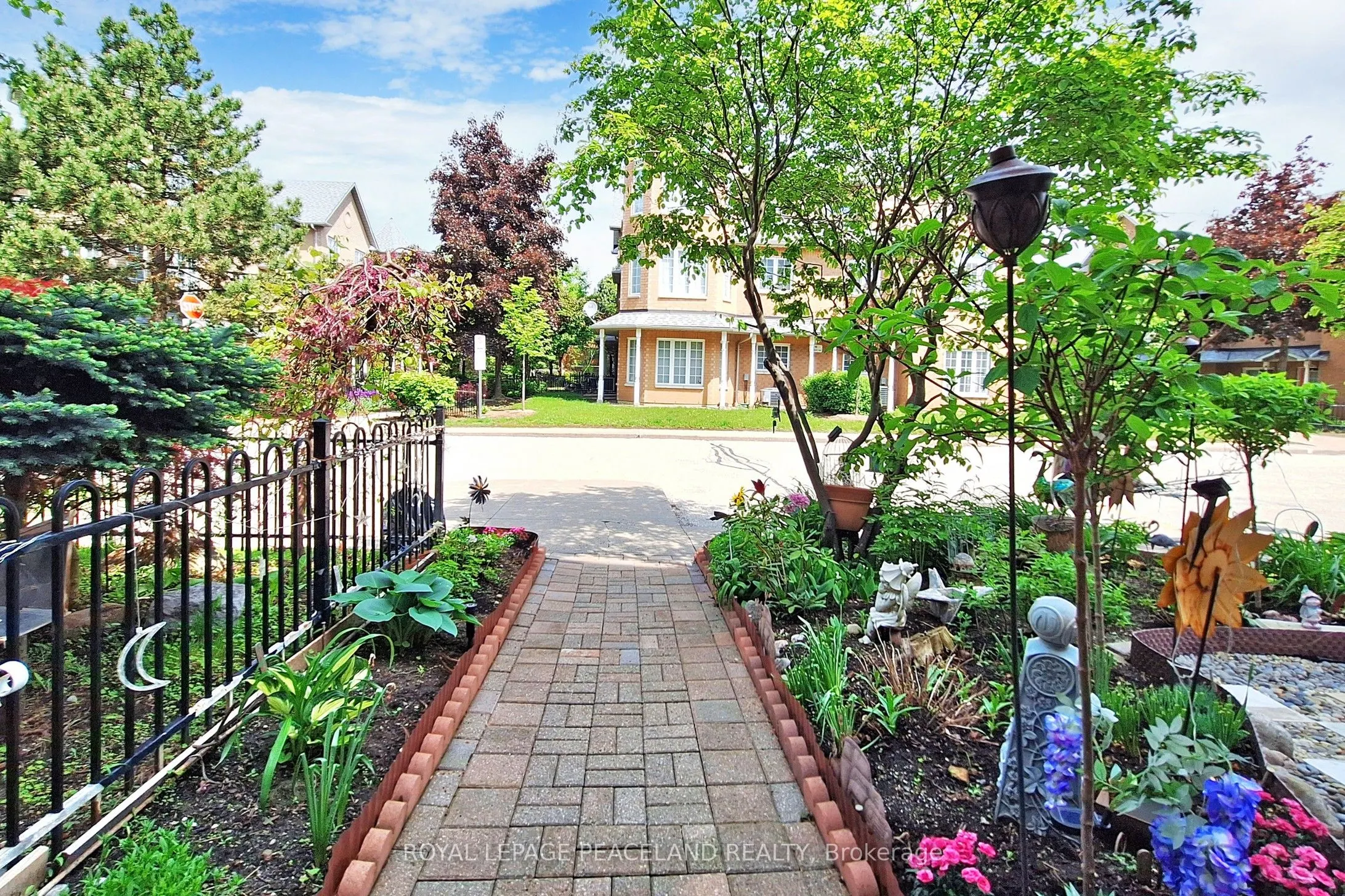 15 St Moritz Way, #3