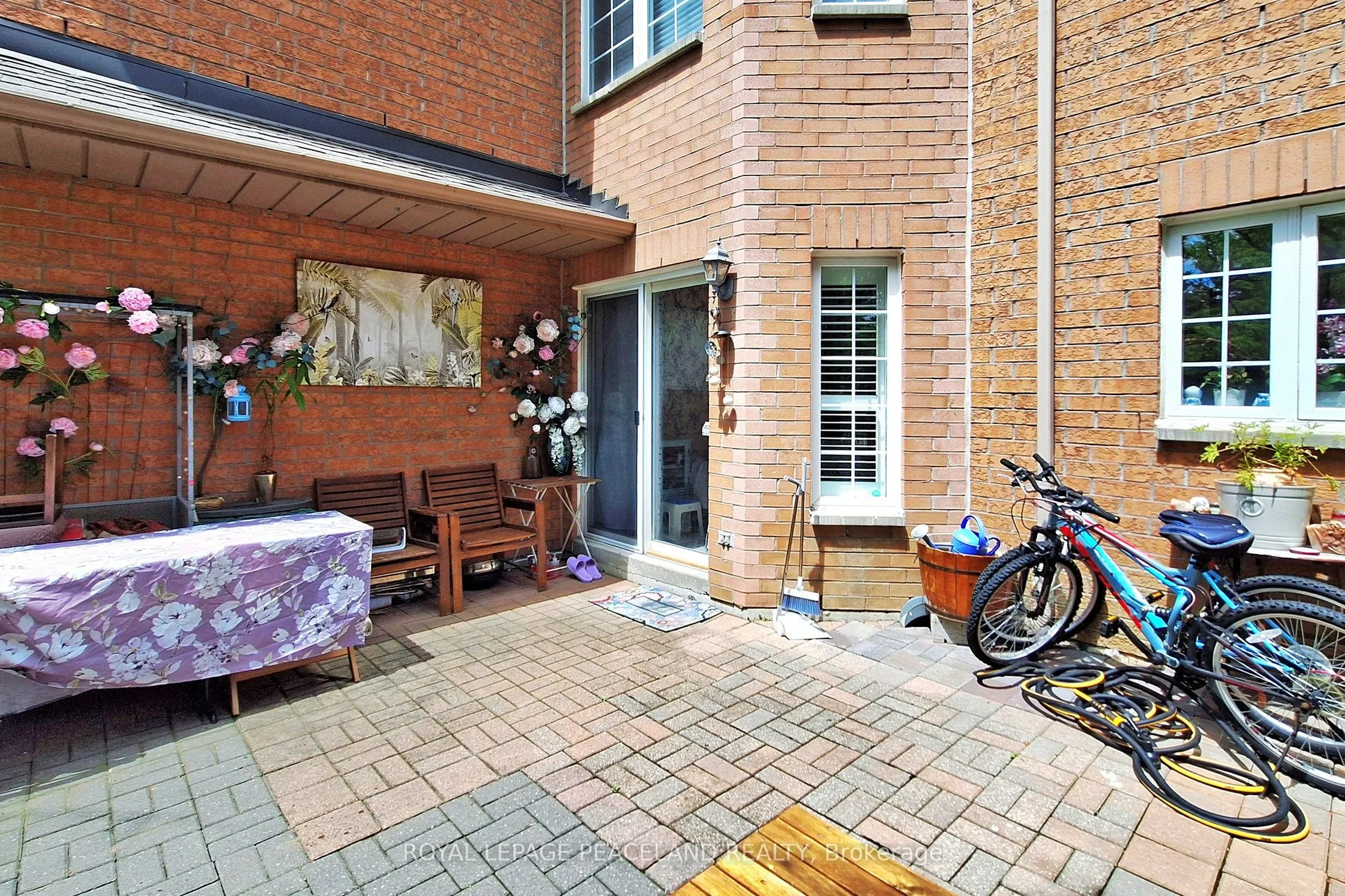 15 St Moritz Way, #3