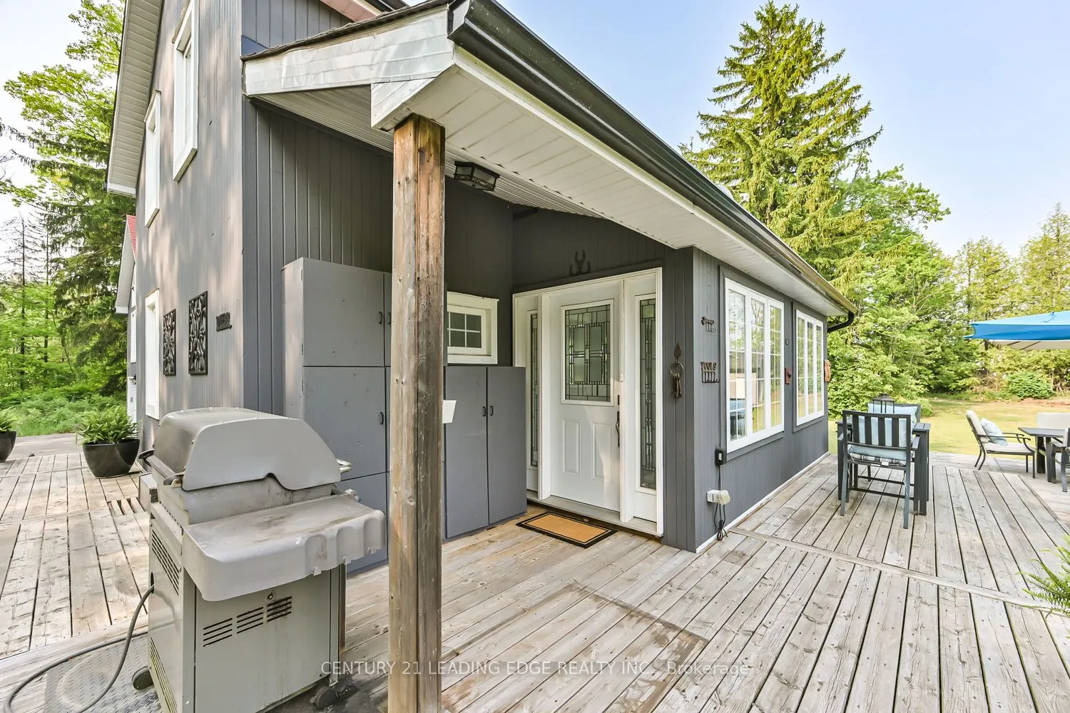 5845 Aurora Road